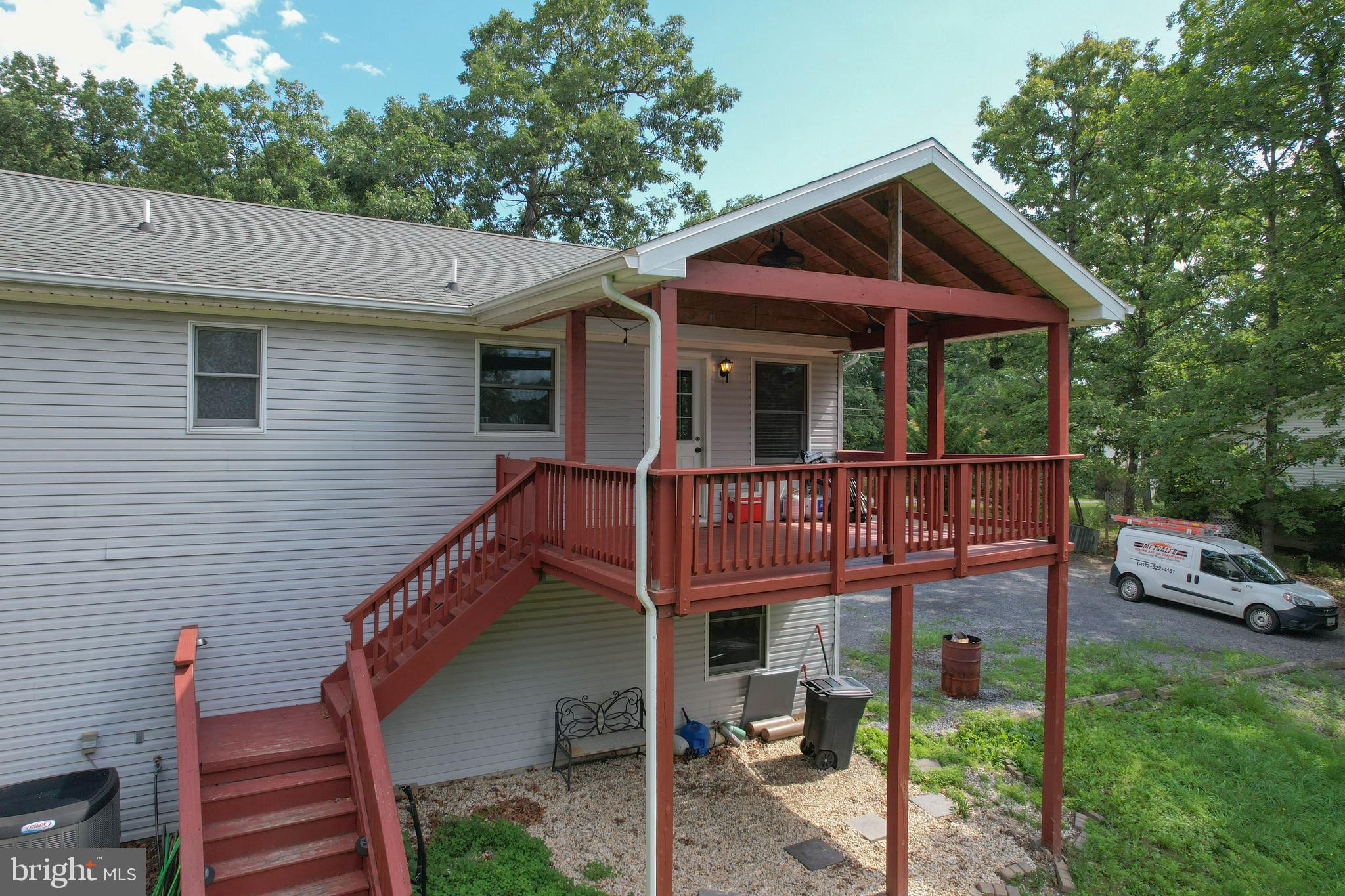 FOXCREST MANOR - Residential