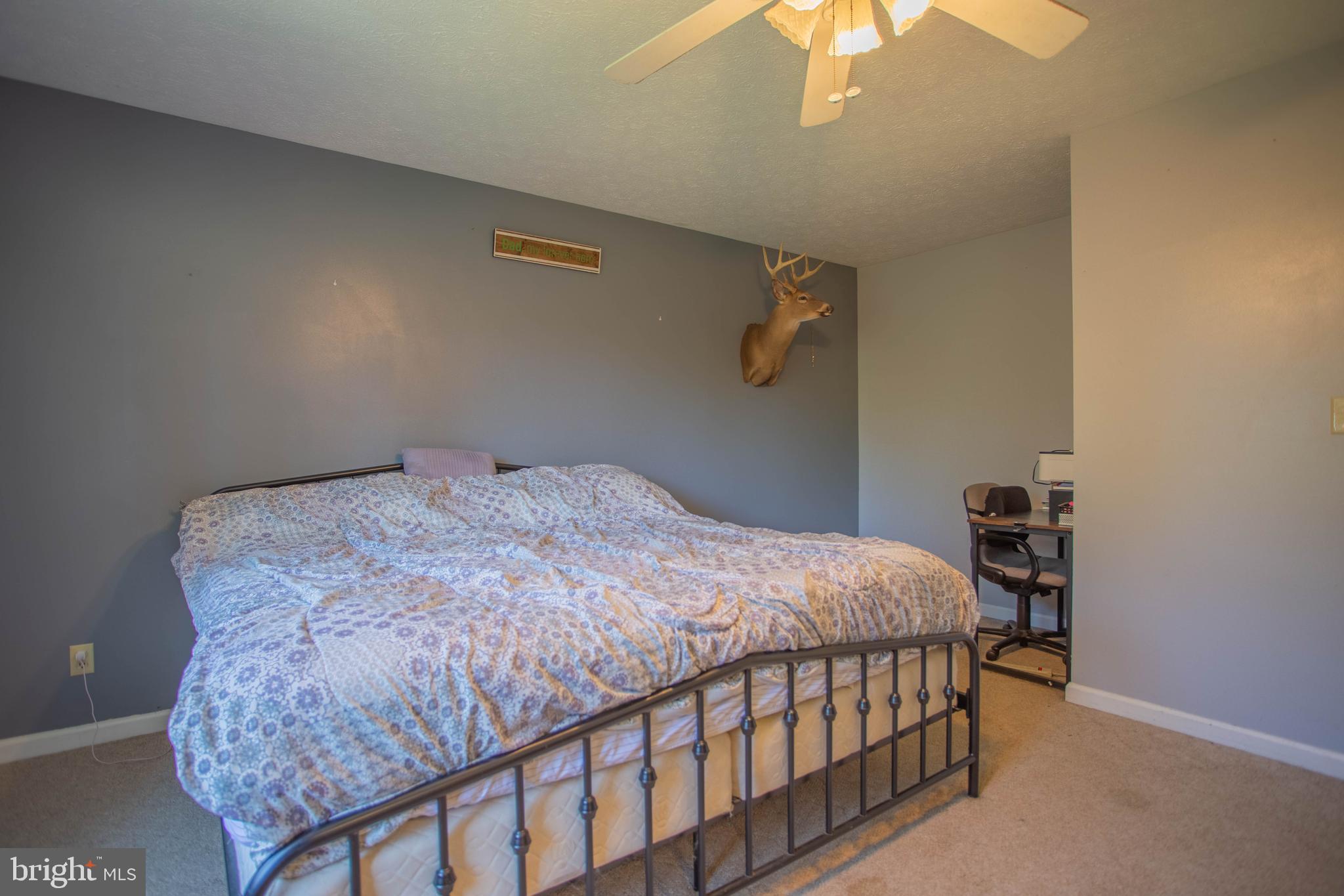 FOXCREST MANOR - Residential