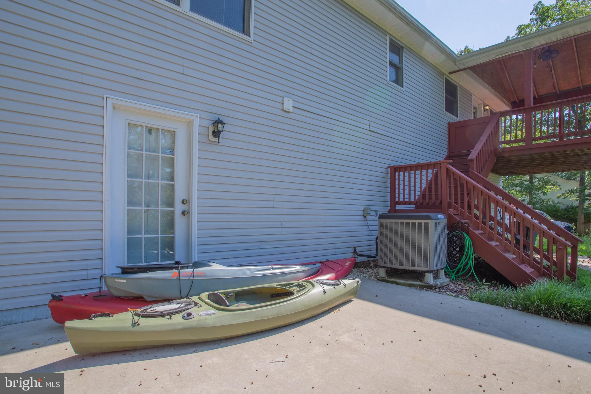 FOXCREST MANOR - Residential