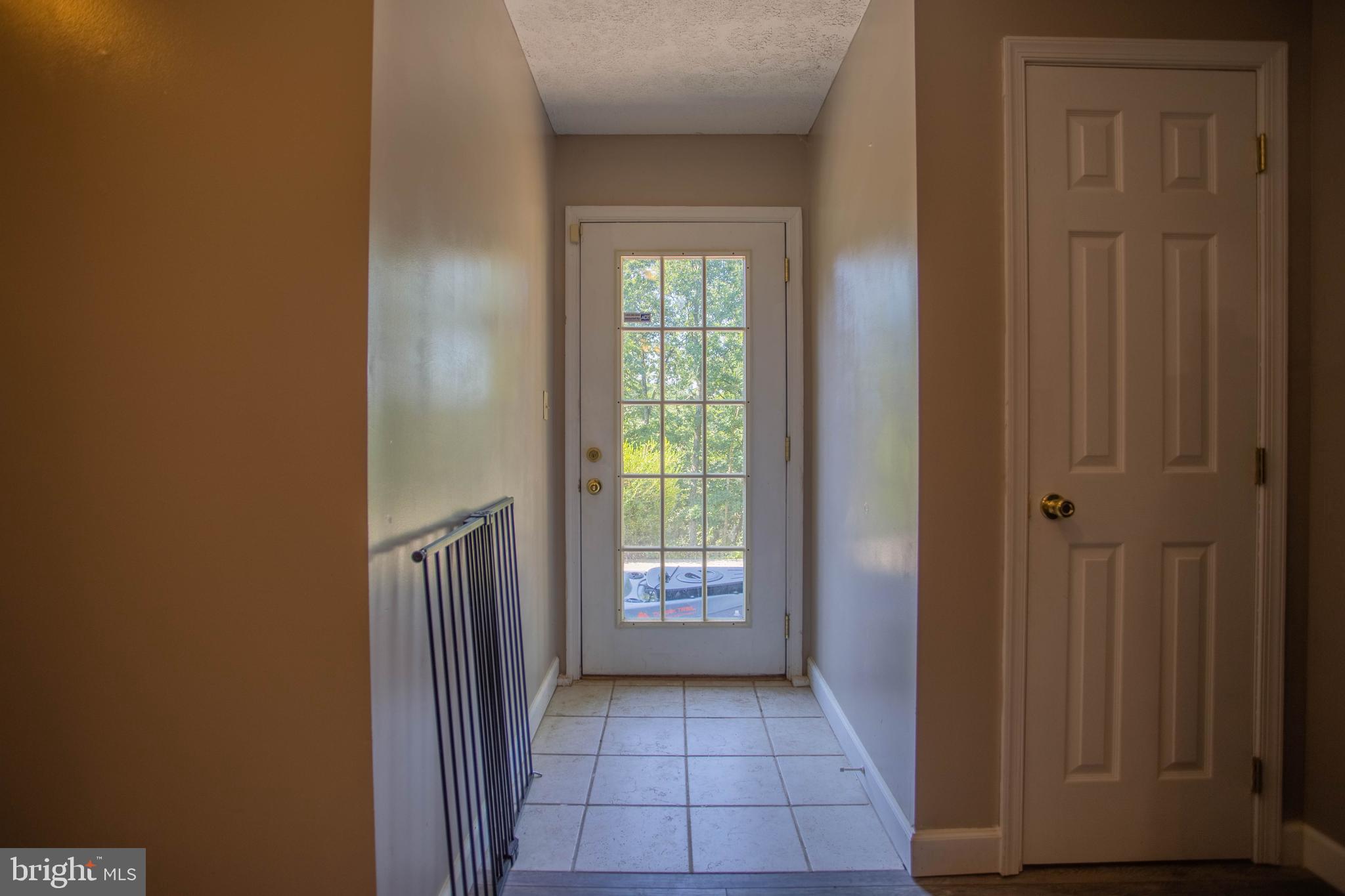 FOXCREST MANOR - Residential