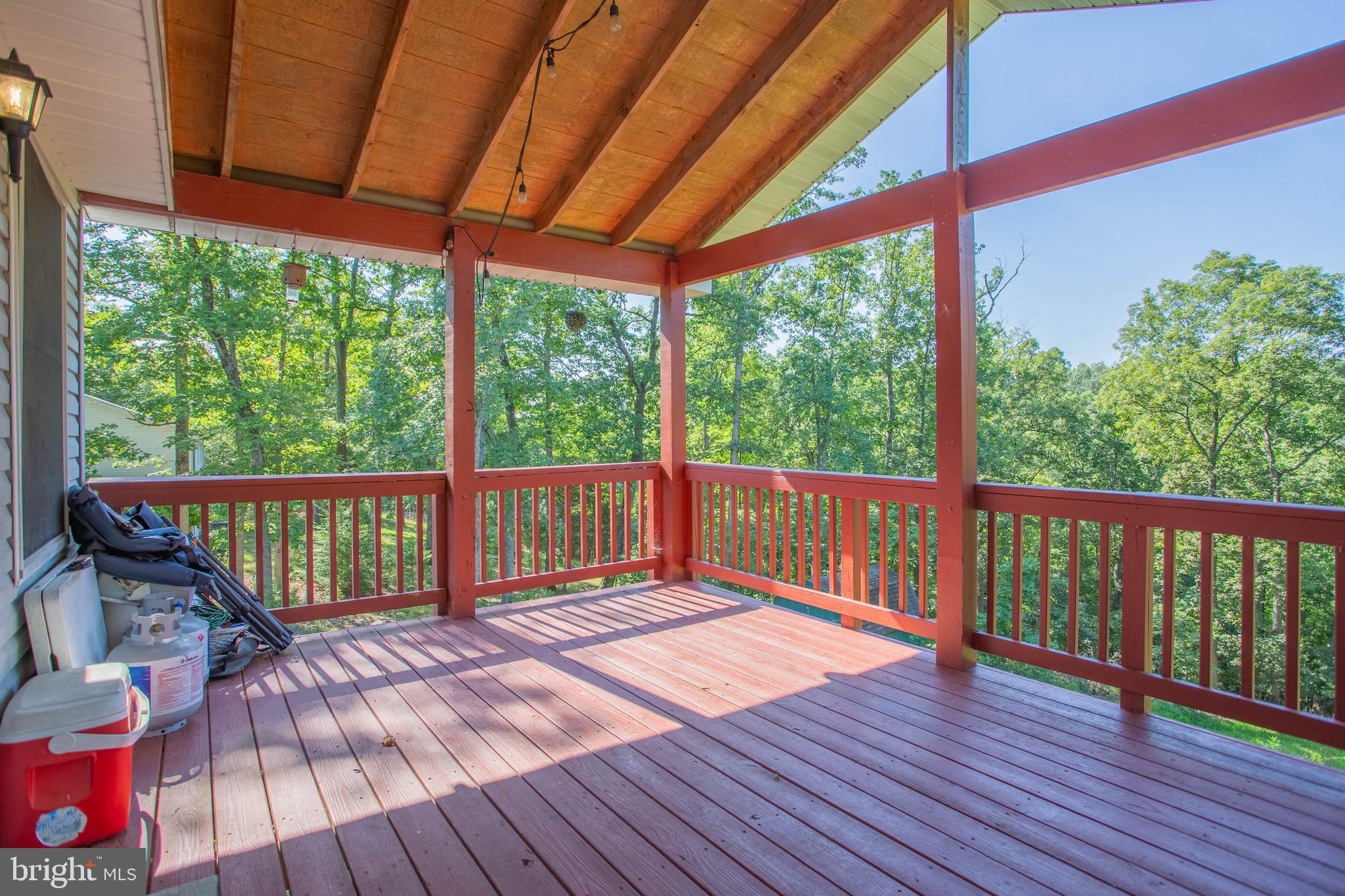 FOXCREST MANOR - Residential