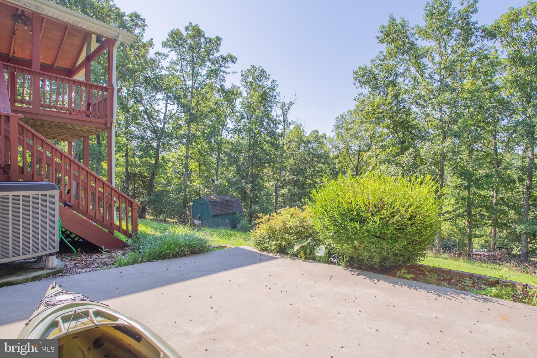 FOXCREST MANOR - Residential