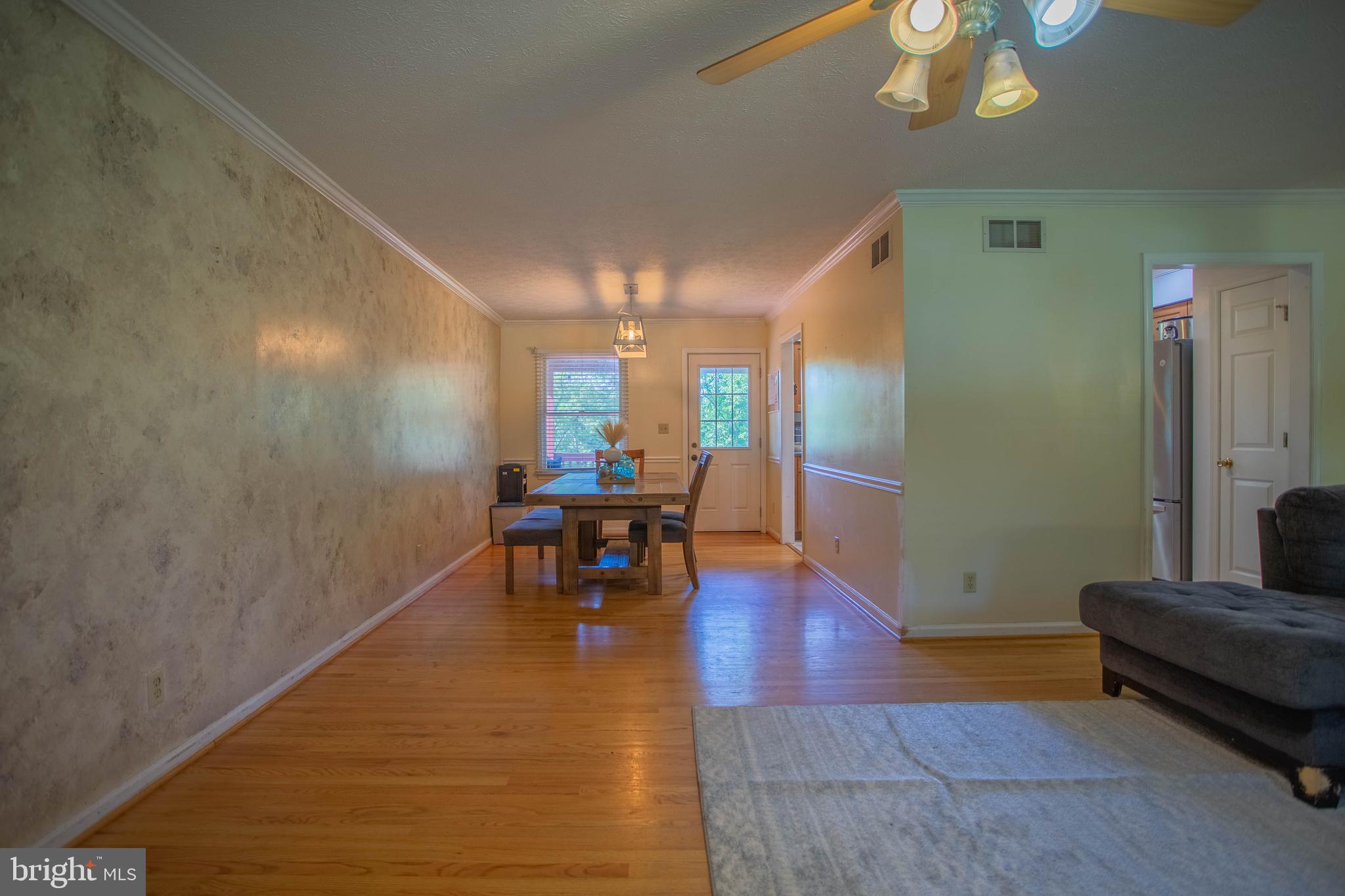 FOXCREST MANOR - Residential