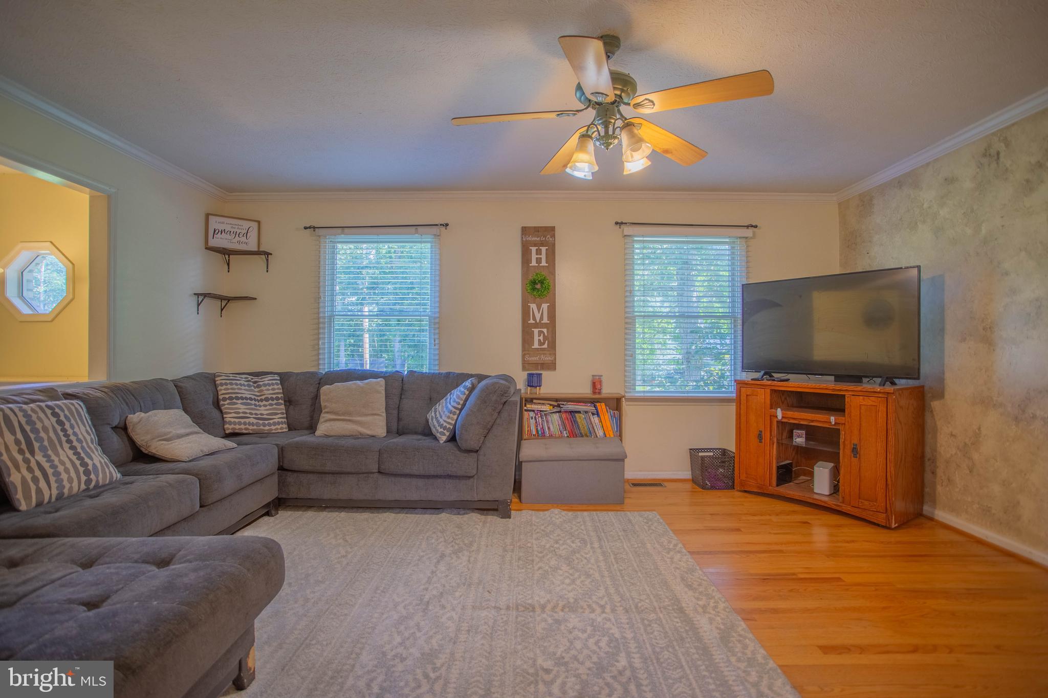 FOXCREST MANOR - Residential