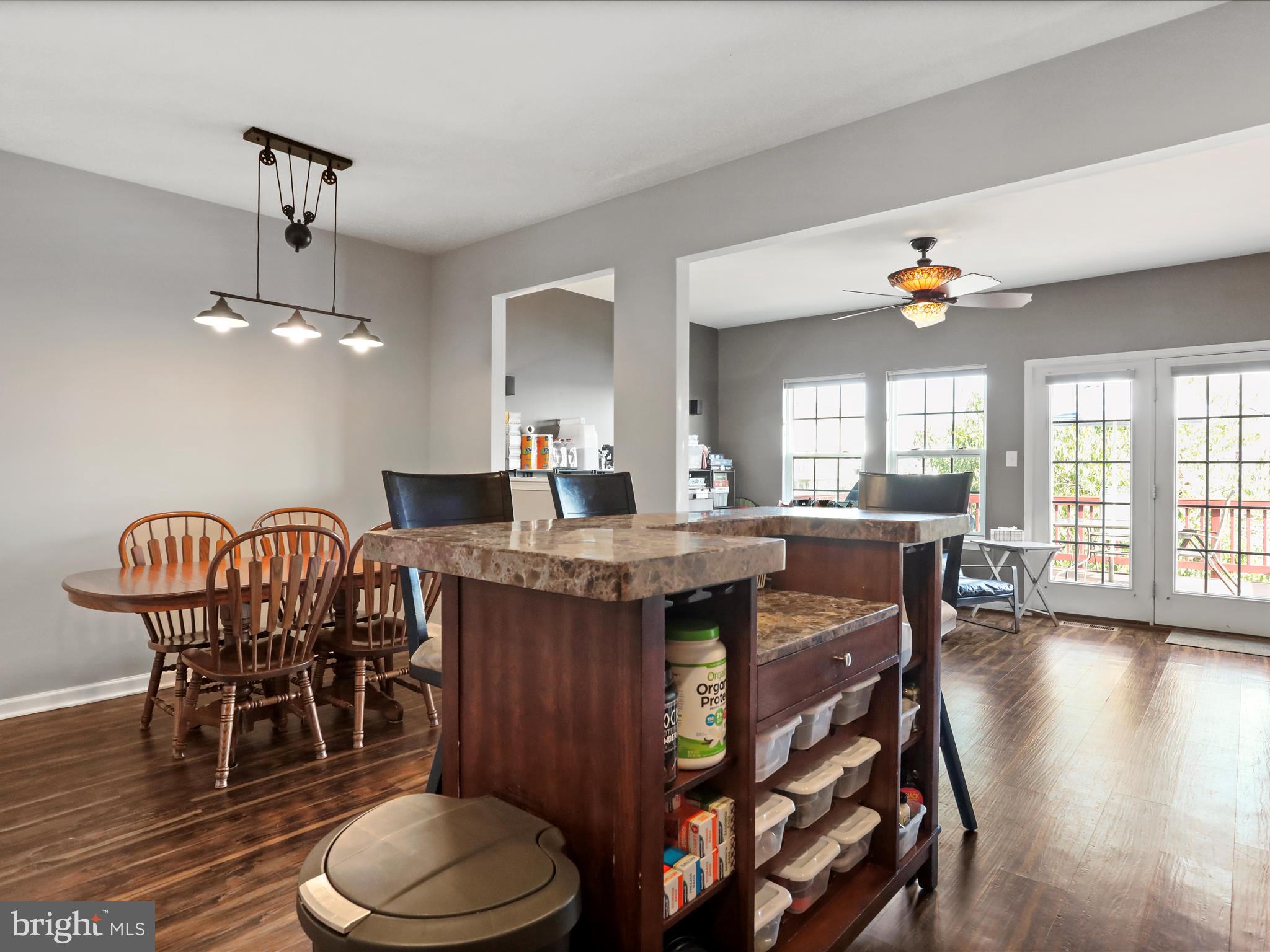 BROOKFIELD - Residential