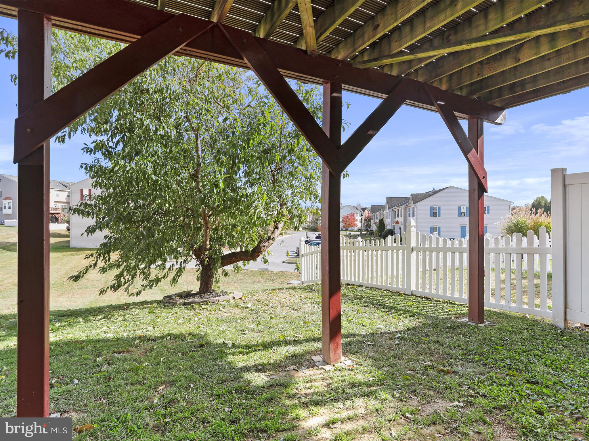 BROOKFIELD - Residential