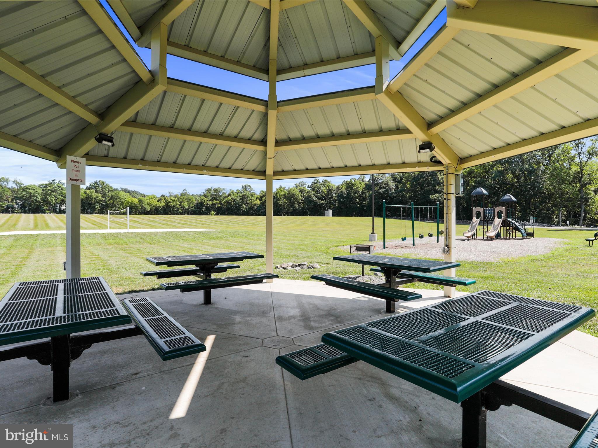 BROOKFIELD - Residential