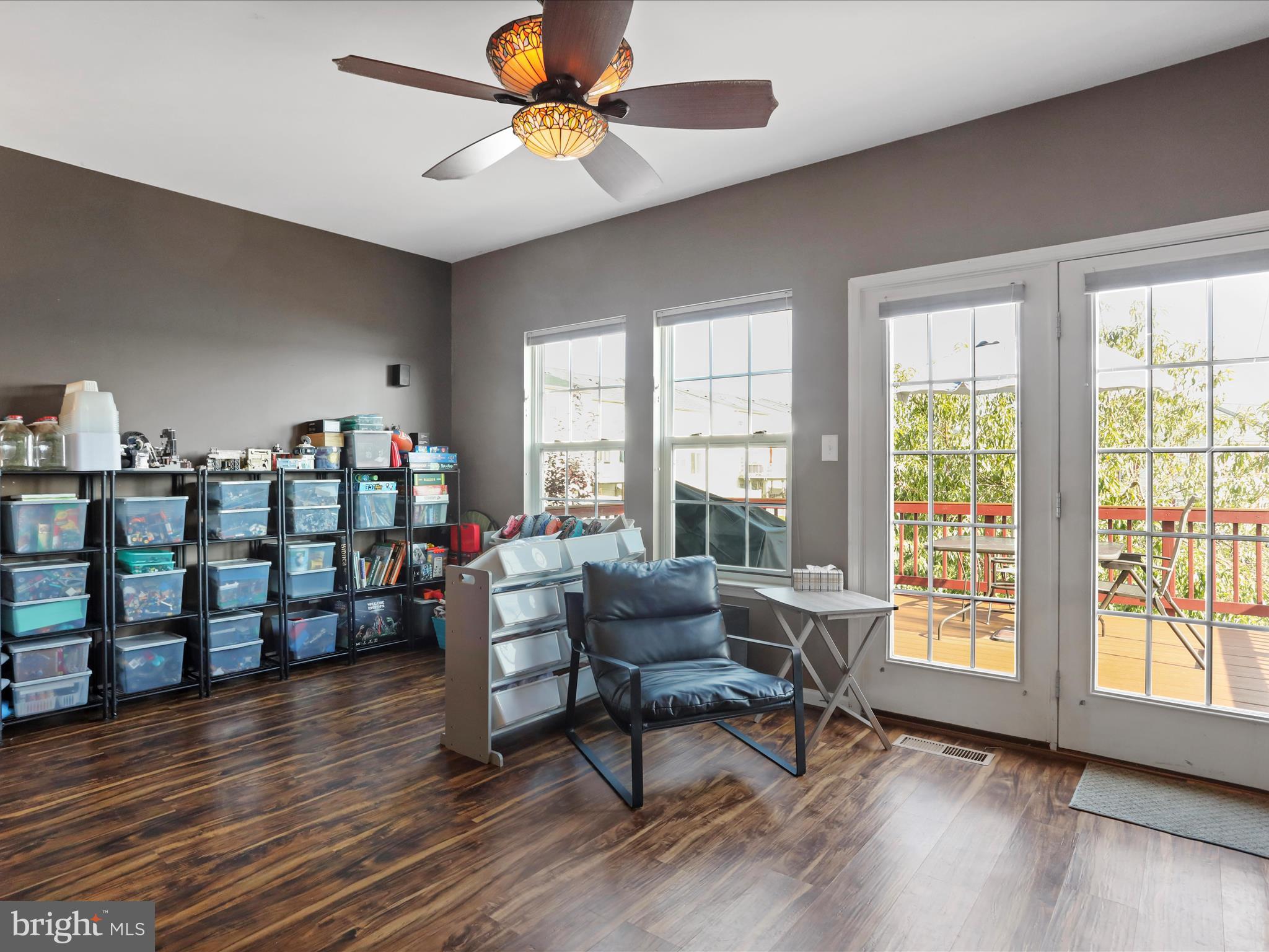 BROOKFIELD - Residential