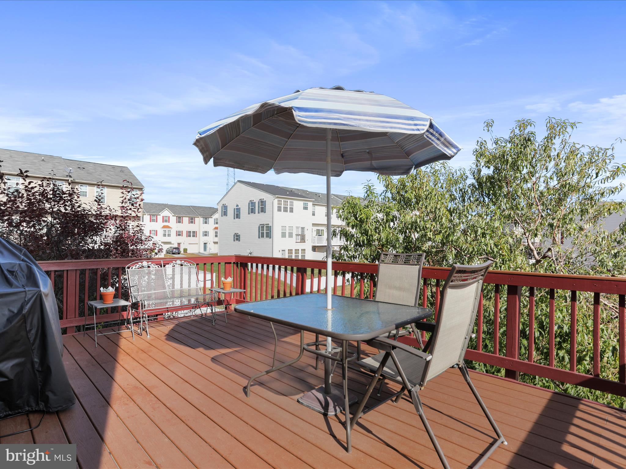 BROOKFIELD - Residential