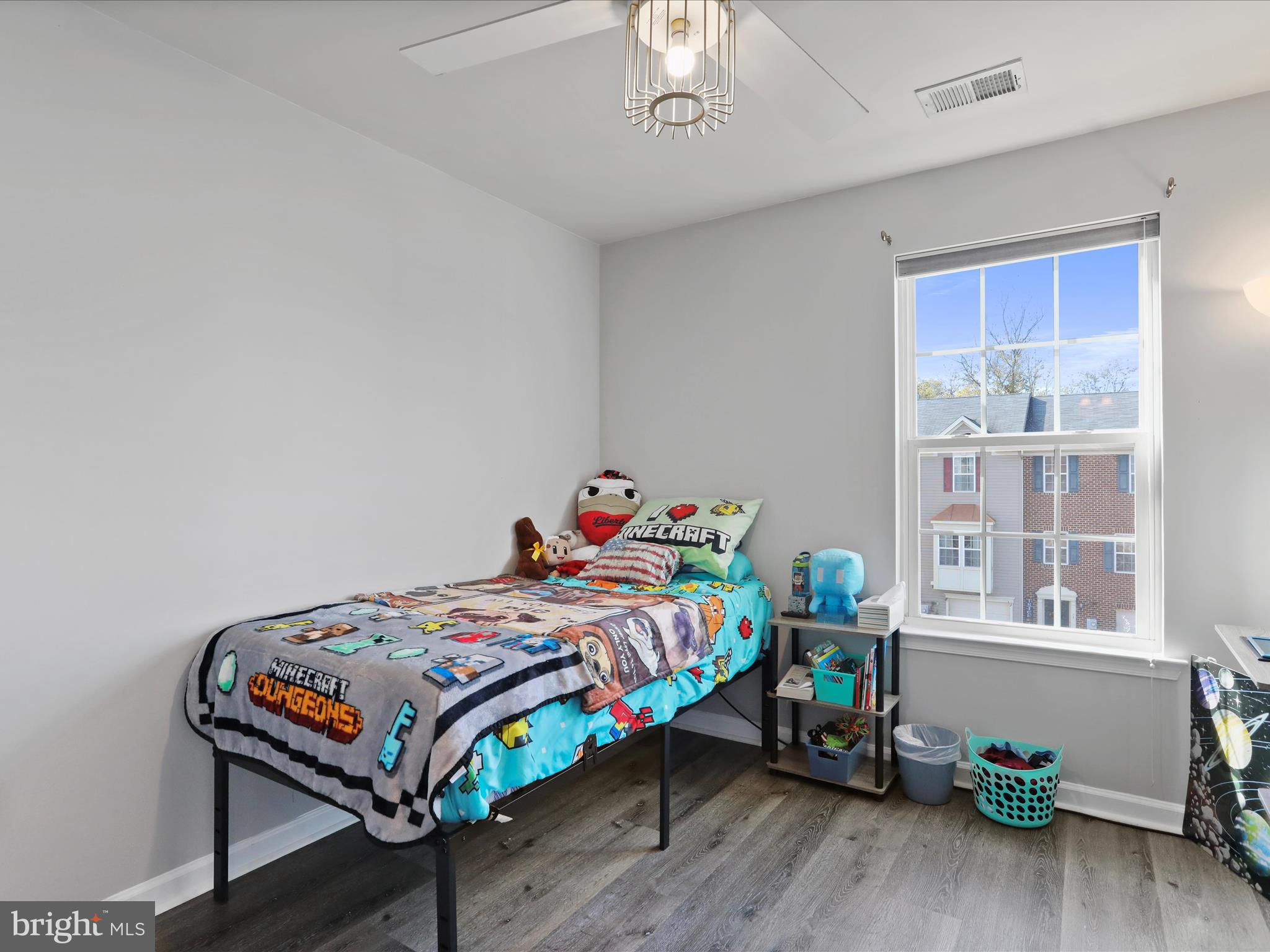 BROOKFIELD - Residential