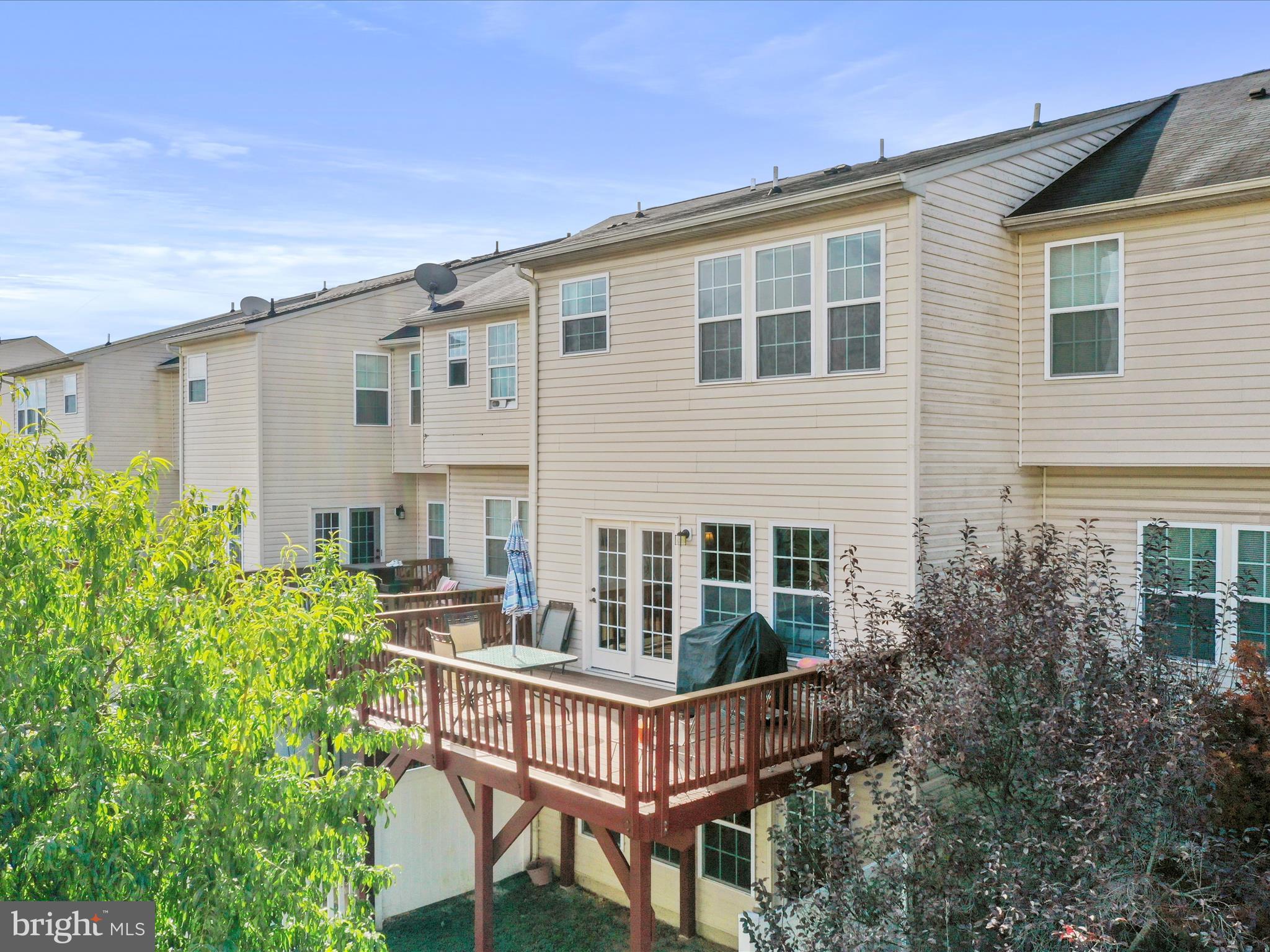 BROOKFIELD - Residential