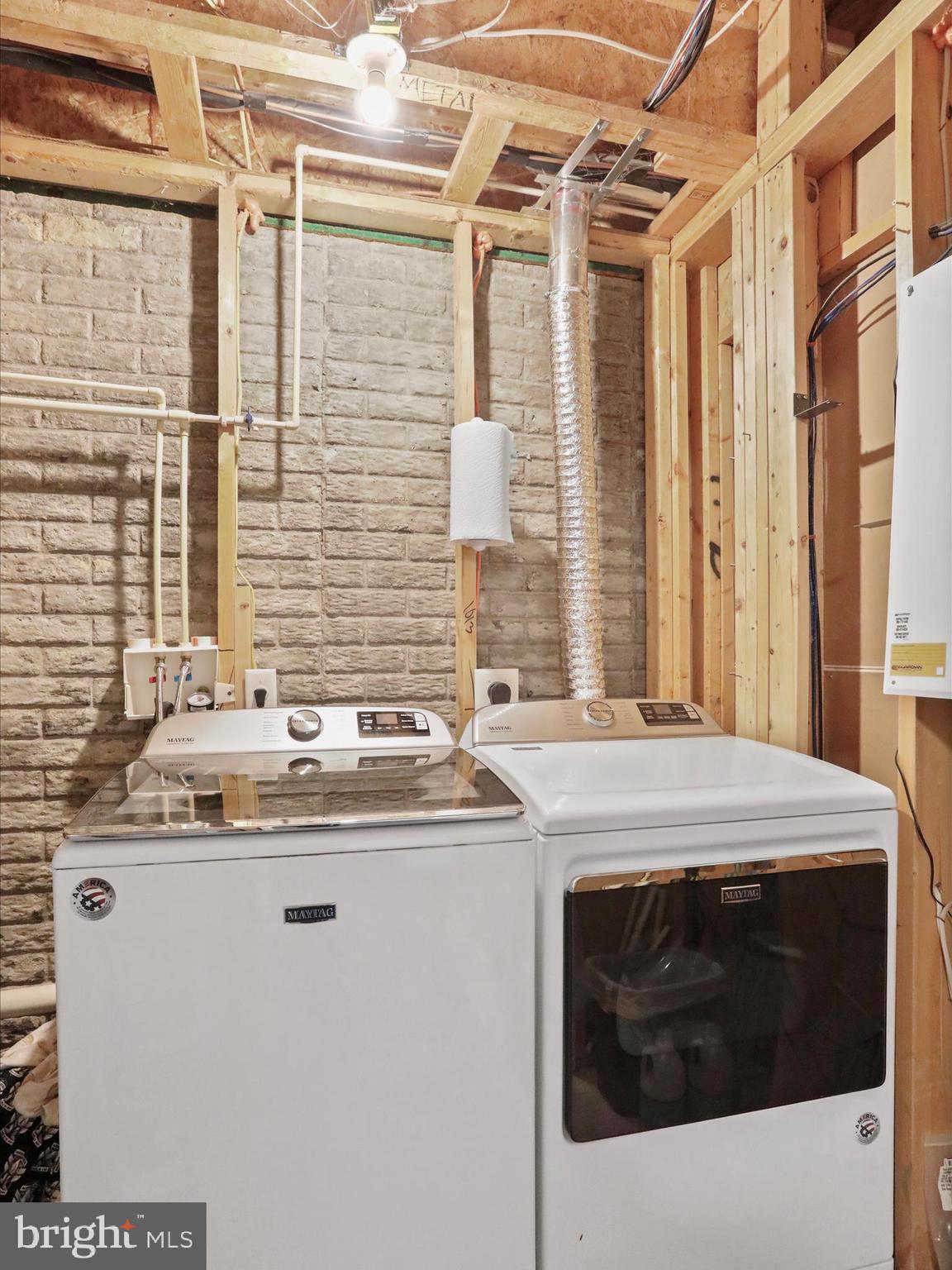 BROOKFIELD - Residential