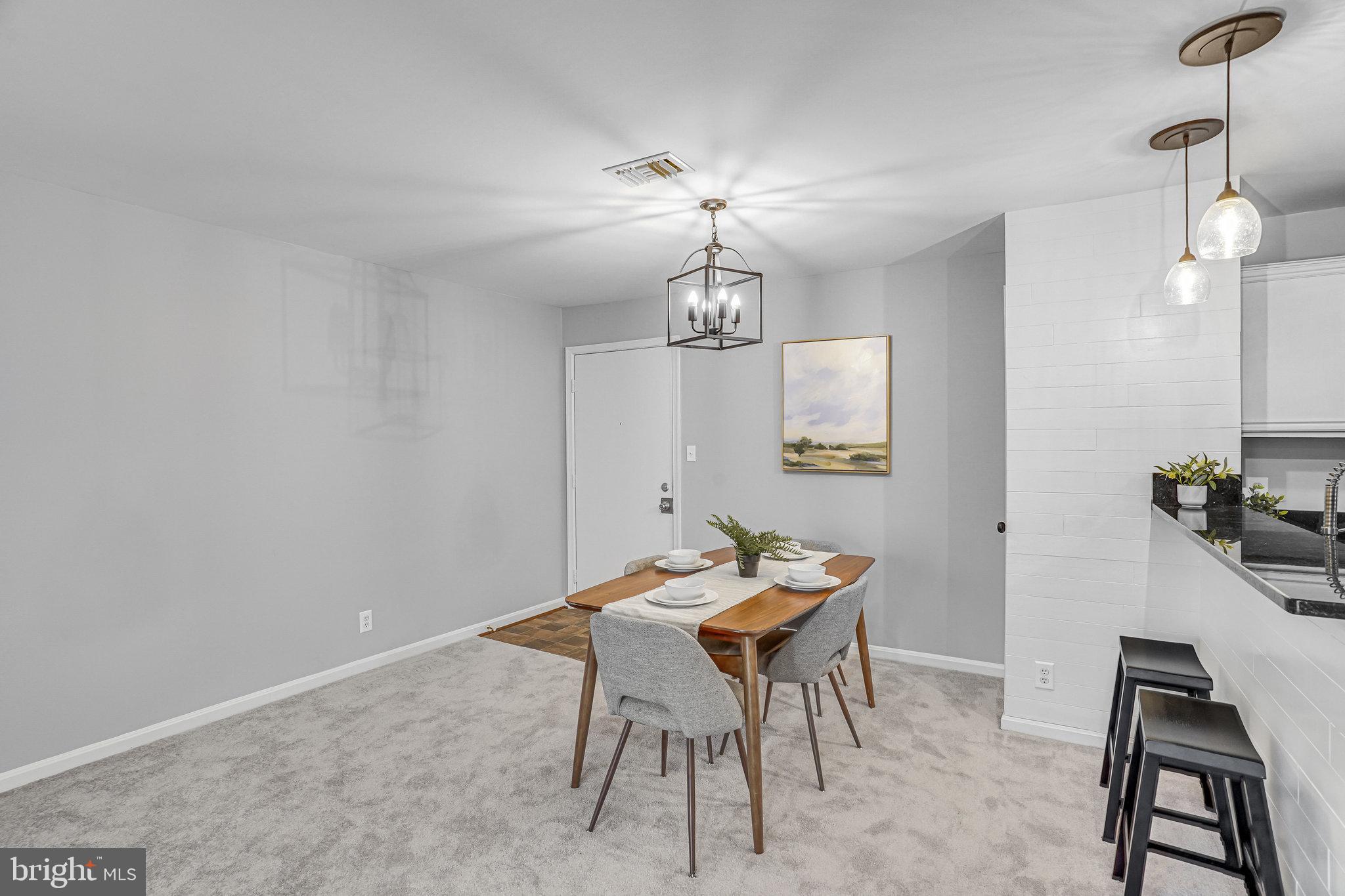 SUNNINGDALE MEADOWS - Residential