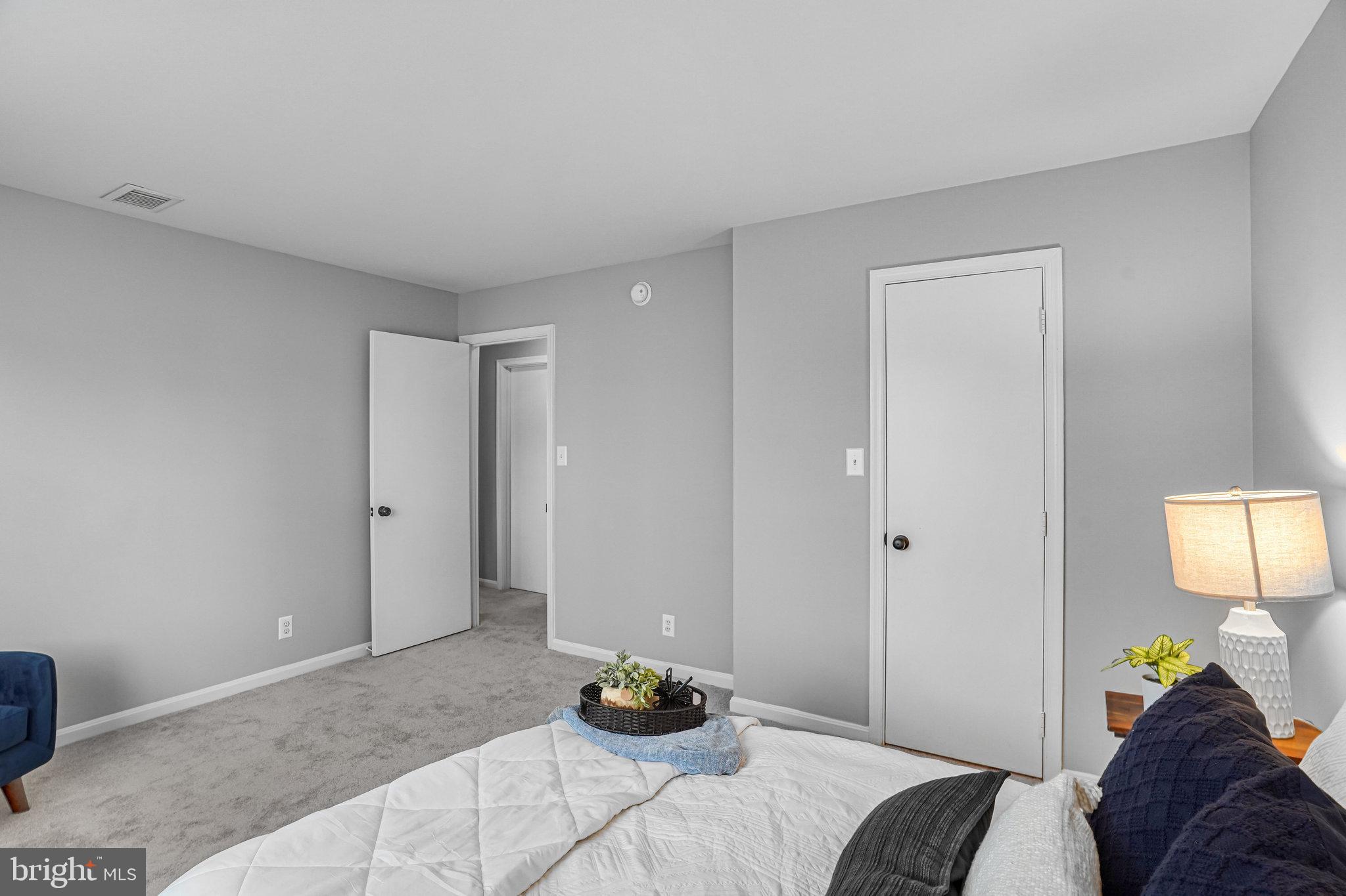 SUNNINGDALE MEADOWS - Residential