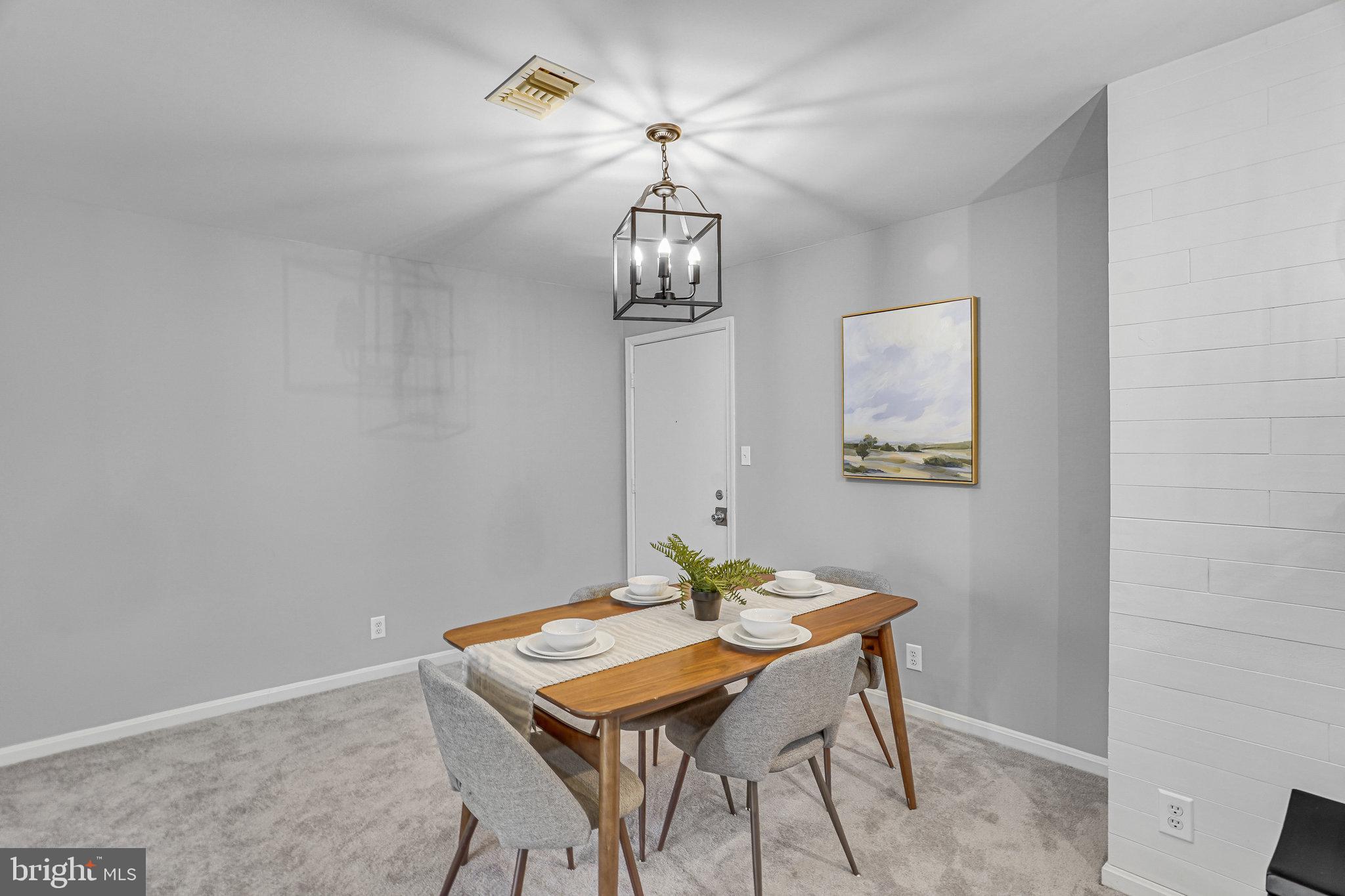 SUNNINGDALE MEADOWS - Residential