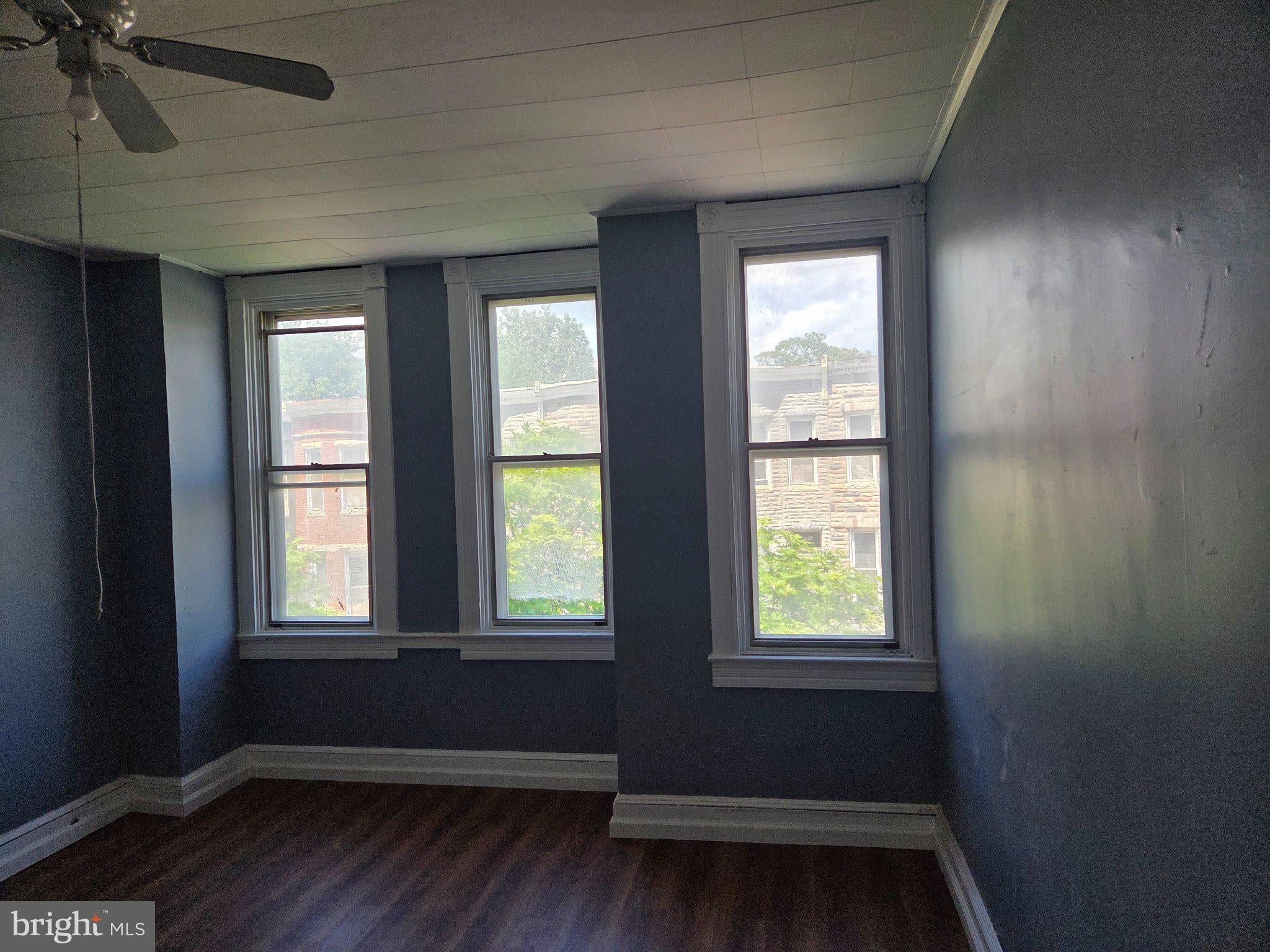1931 W LAFAYETTE AVENUE W