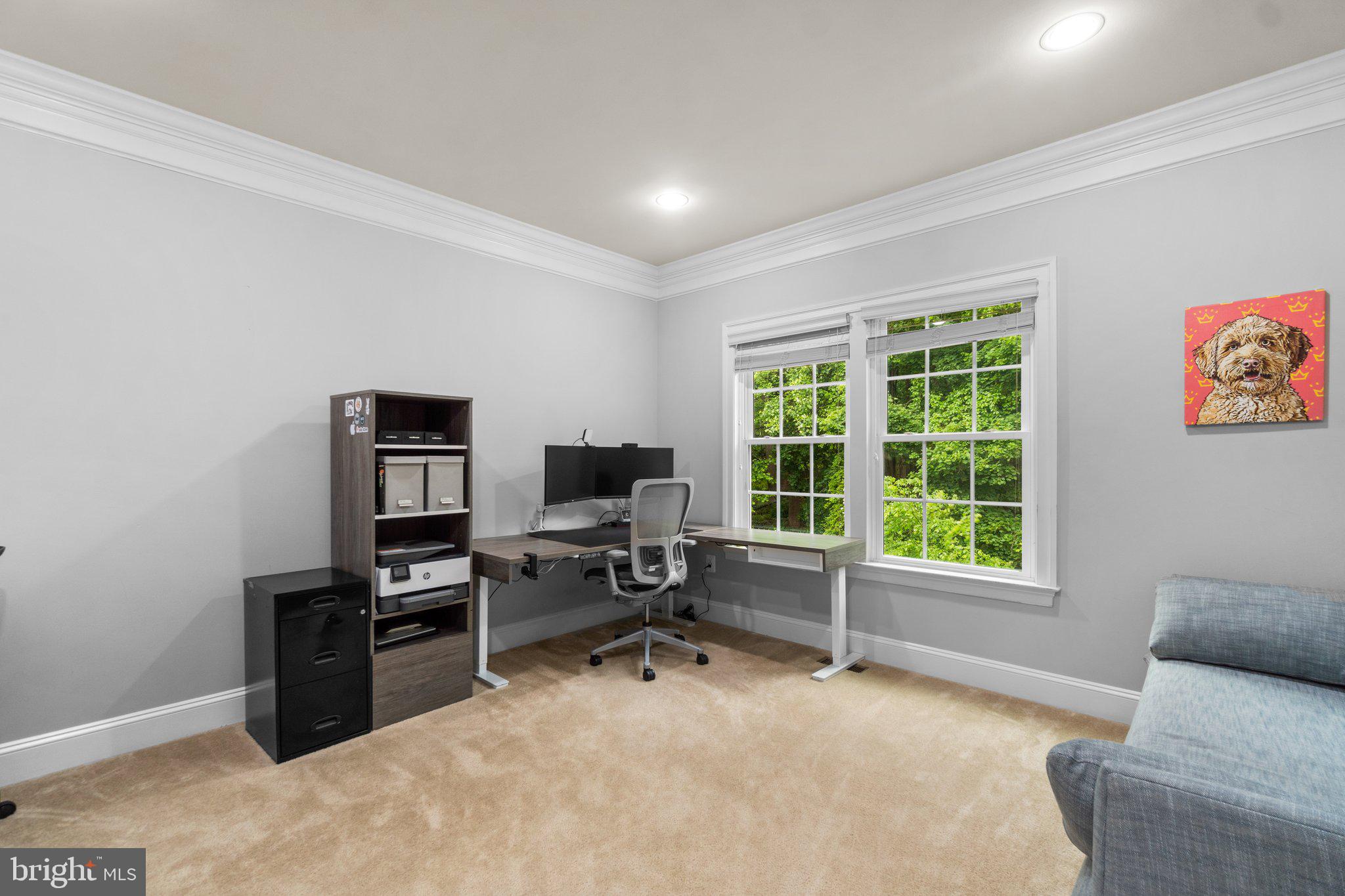 AUTUMN RIVER - Residential