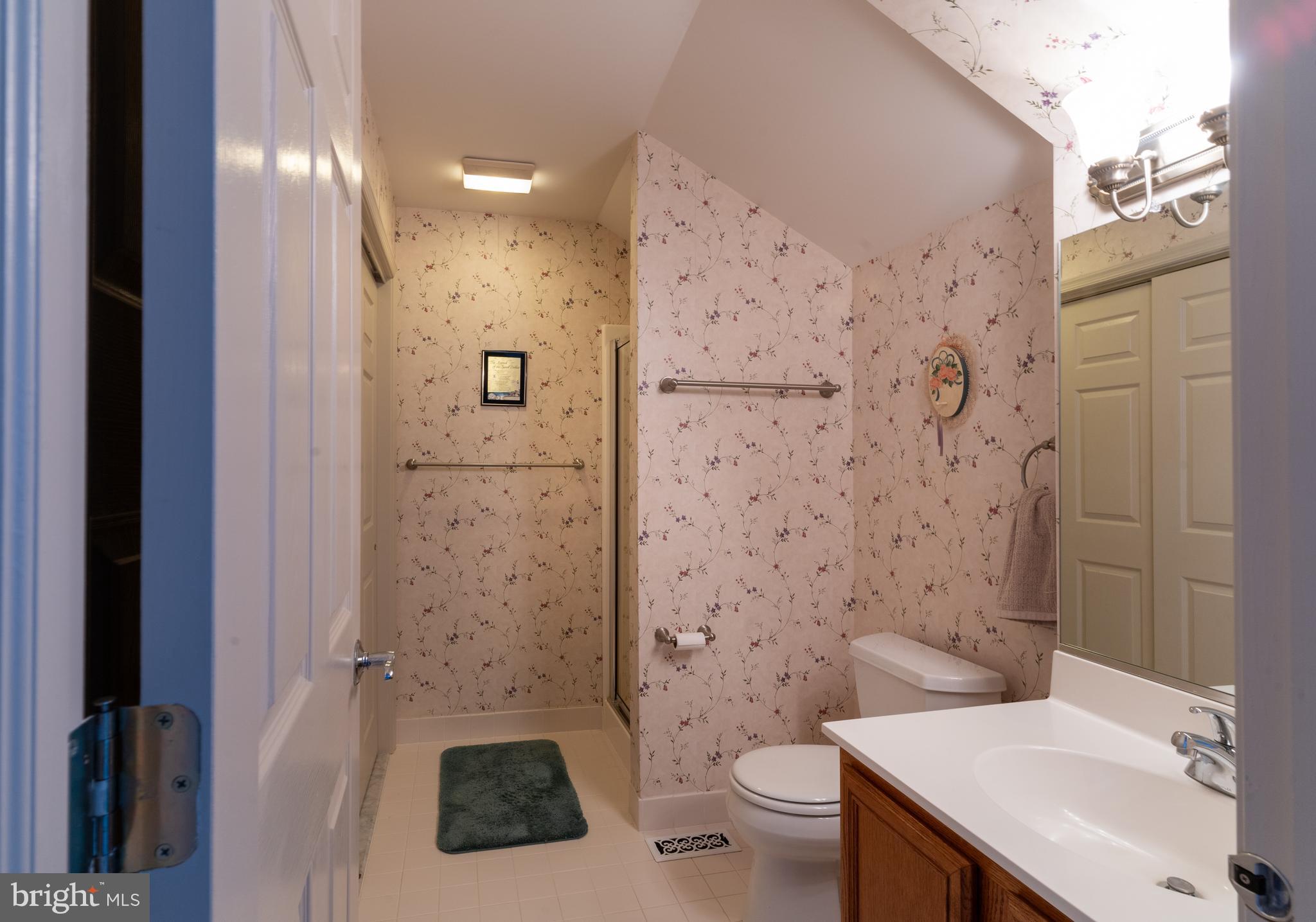 LIONSGATE - Residential