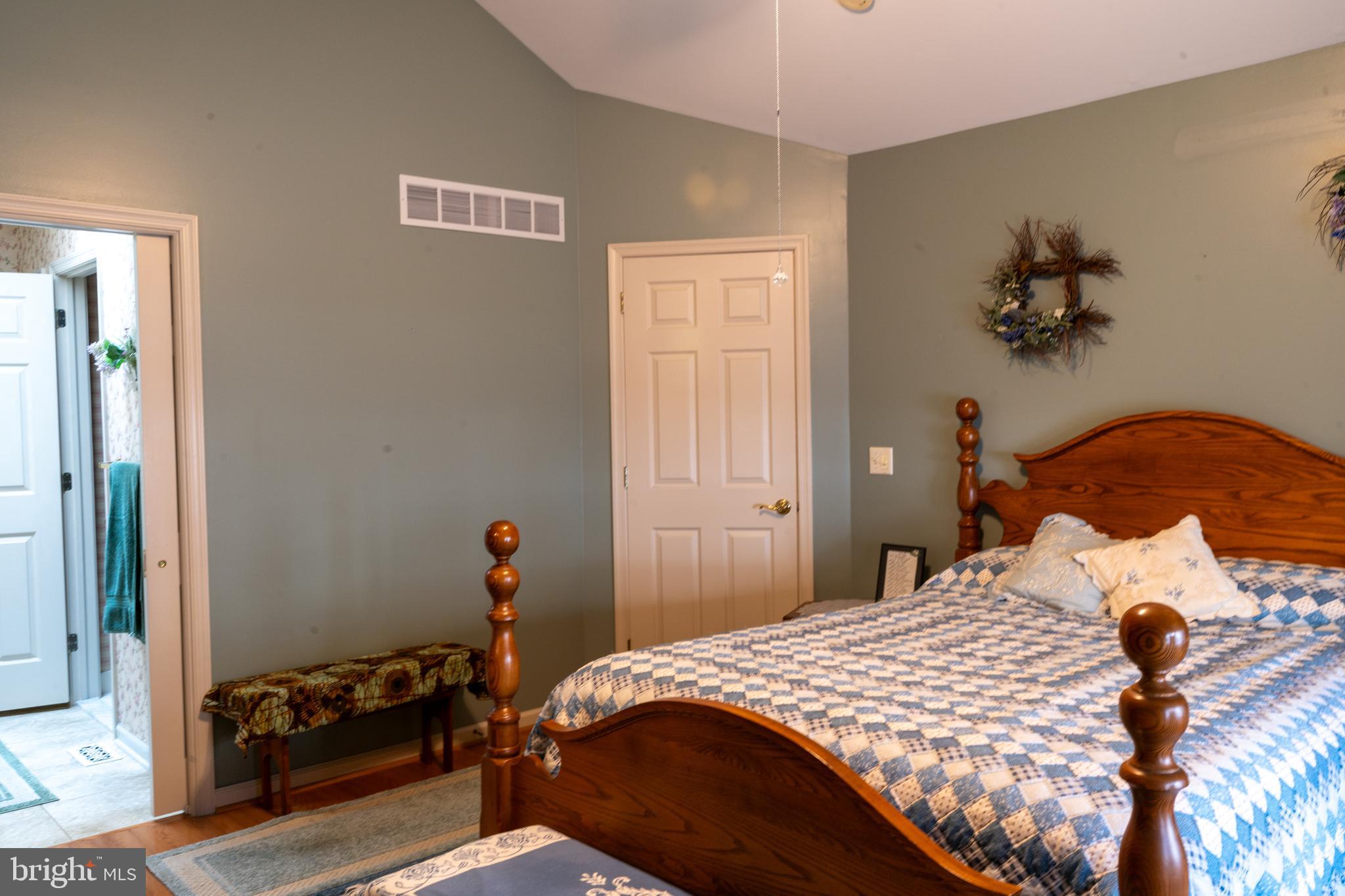 LIONSGATE - Residential