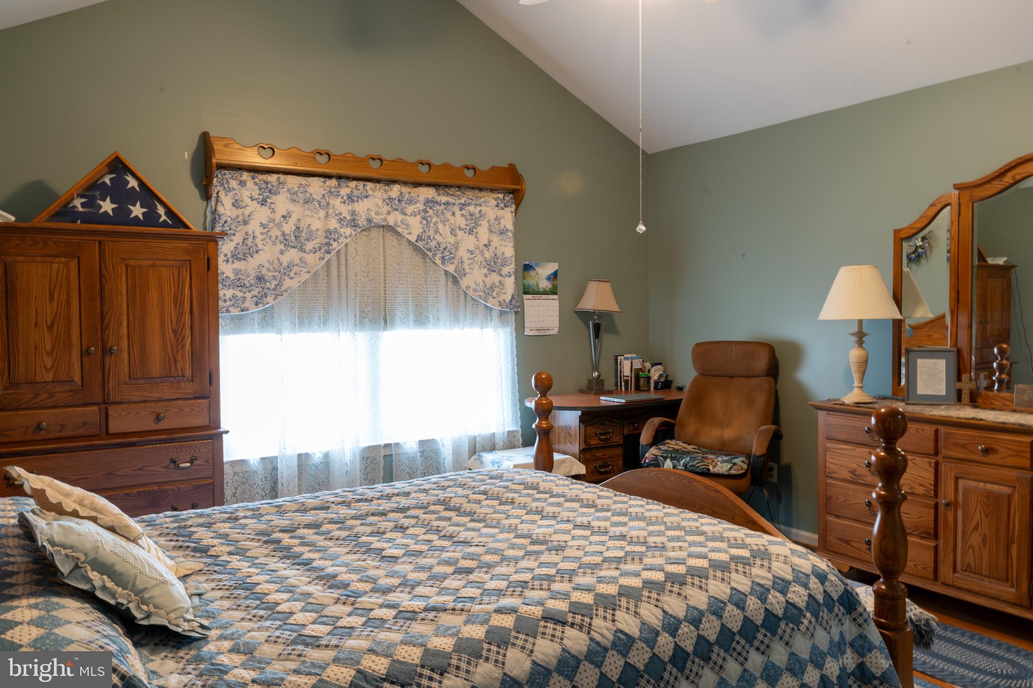 LIONSGATE - Residential