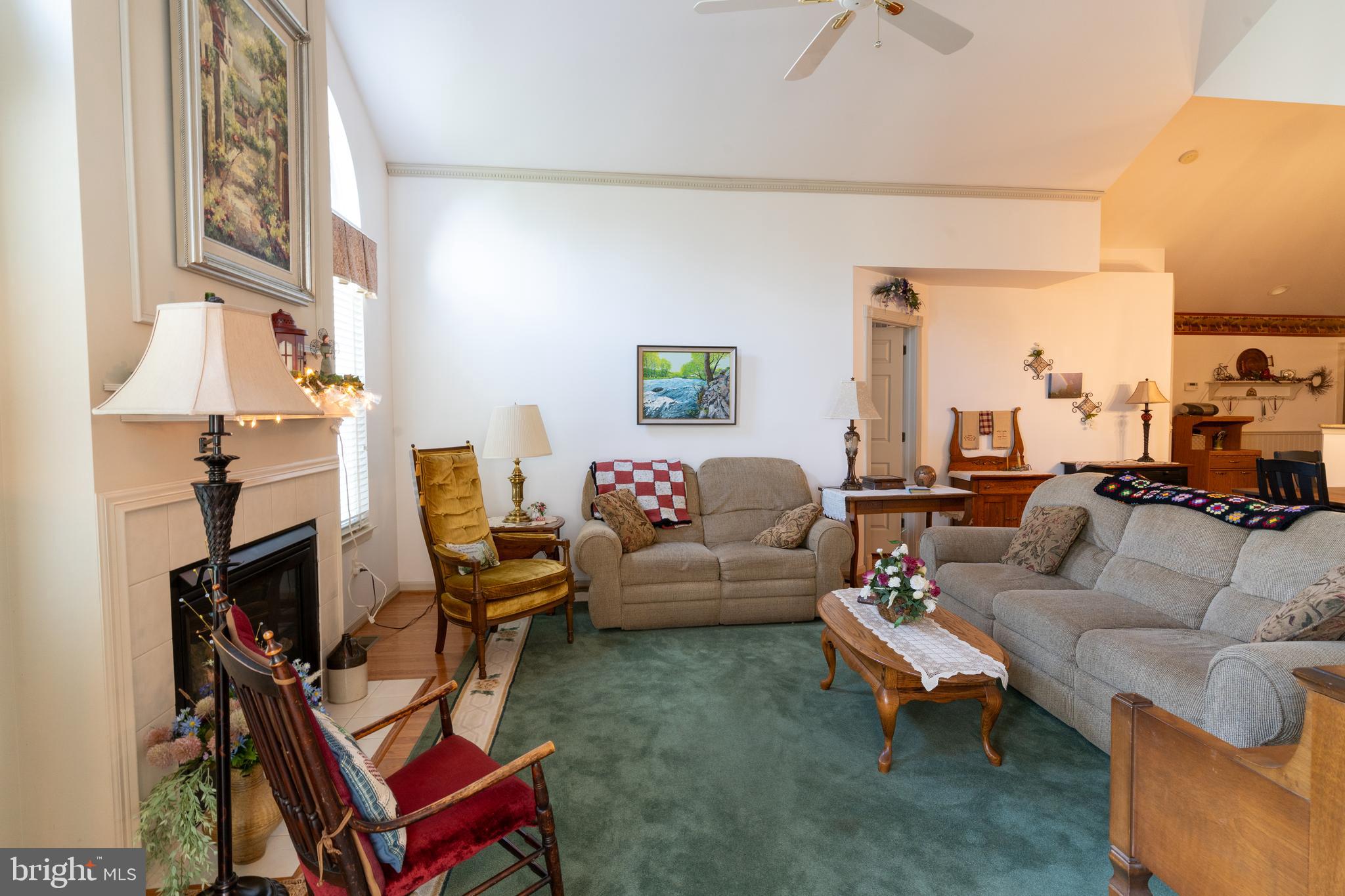 LIONSGATE - Residential