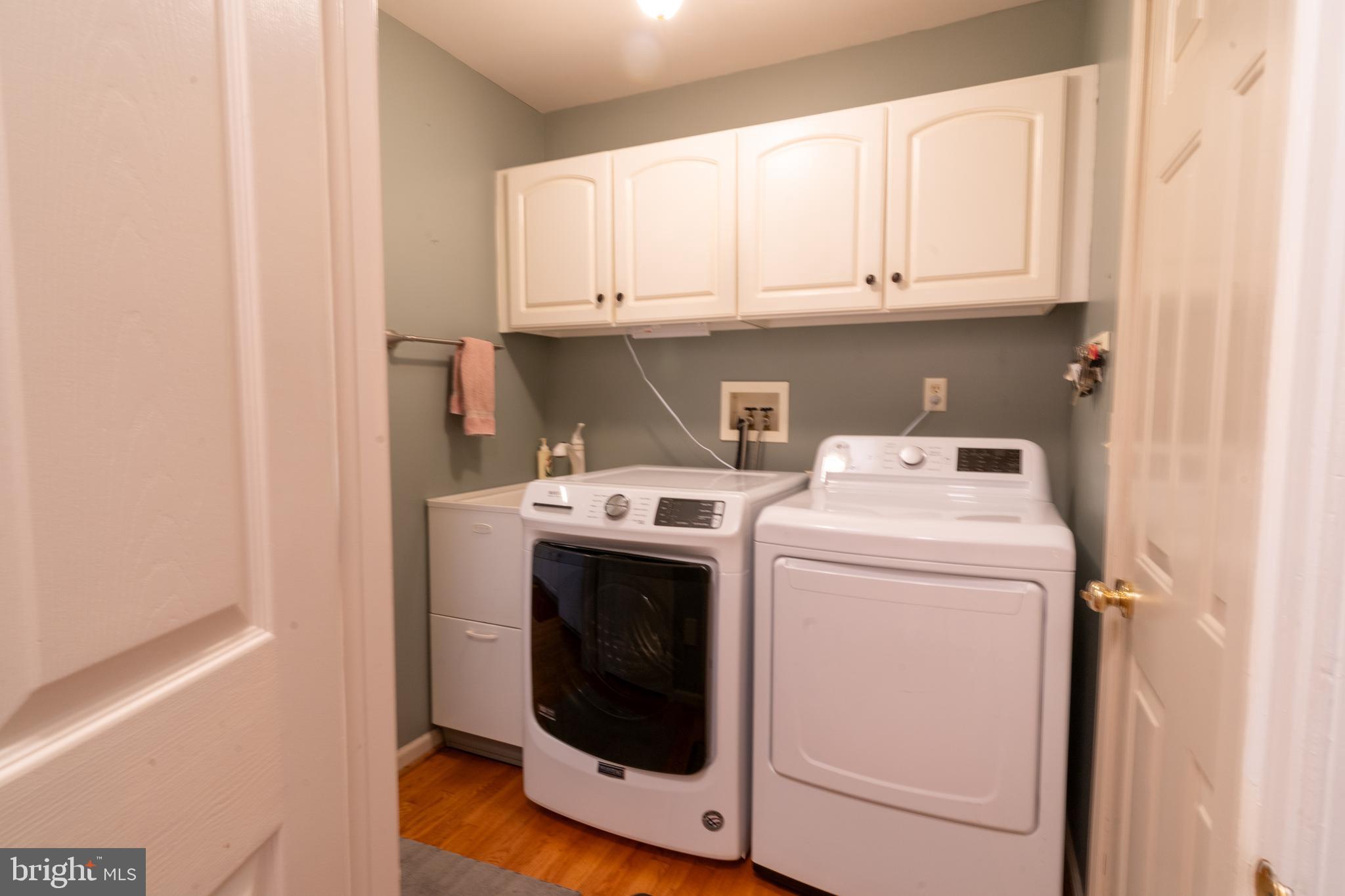 LIONSGATE - Residential