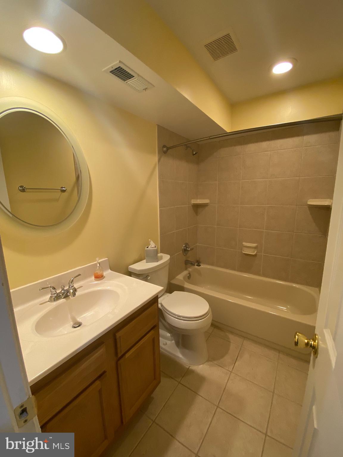 NEWPORT - Residential