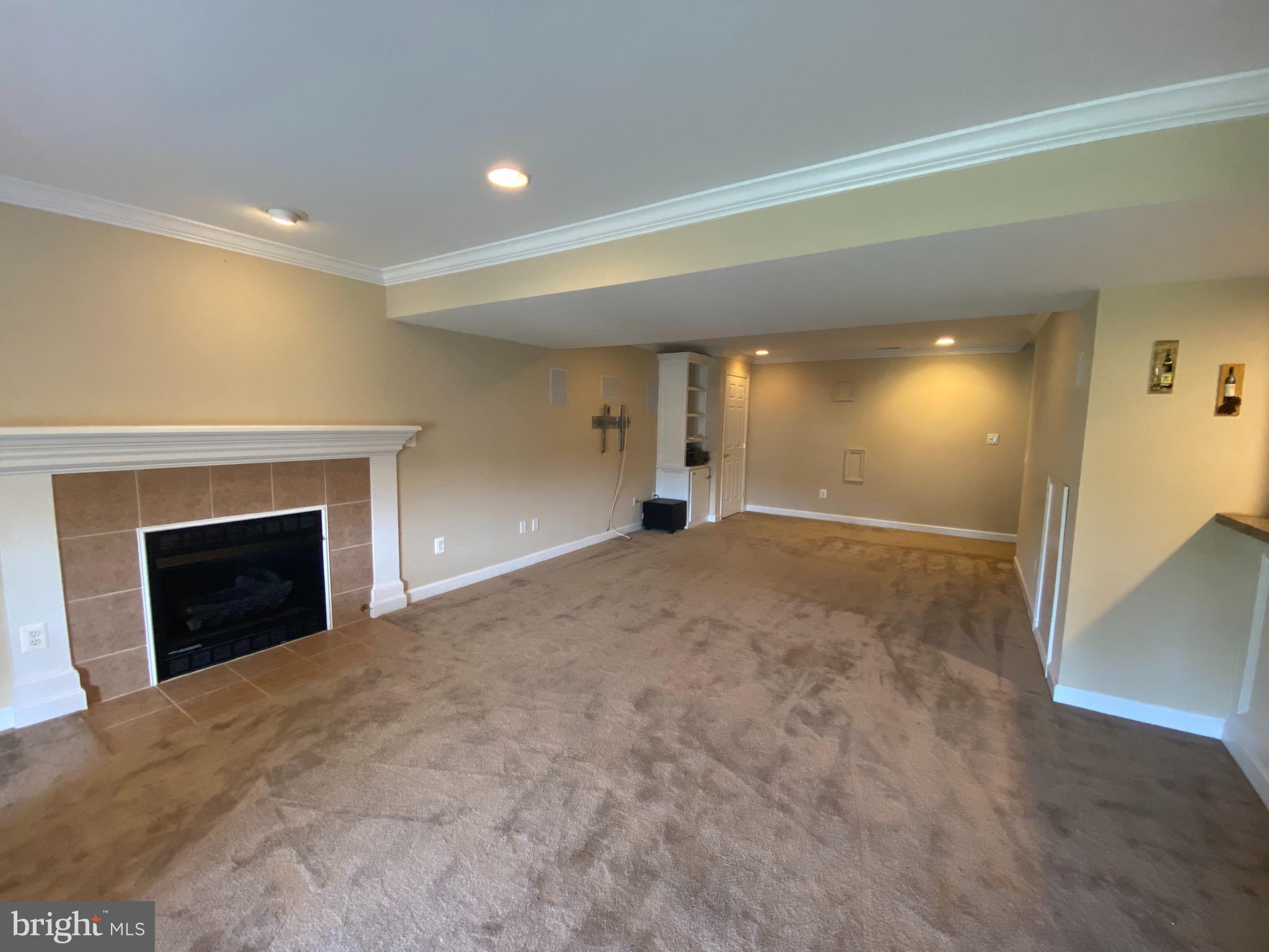 NEWPORT - Residential