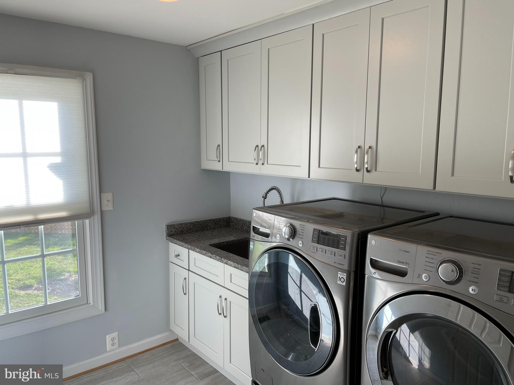 NEWPORT - Residential