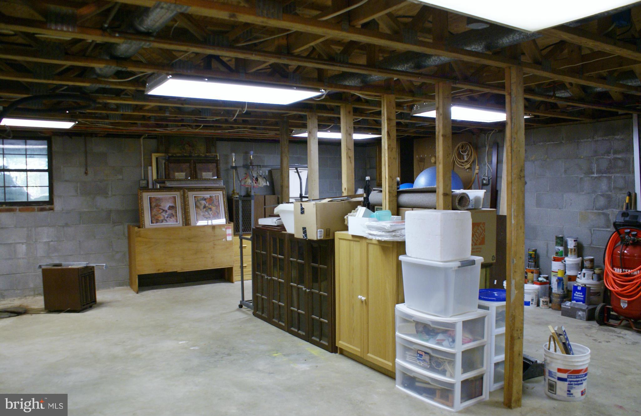 HALL'S HILLS - Residential