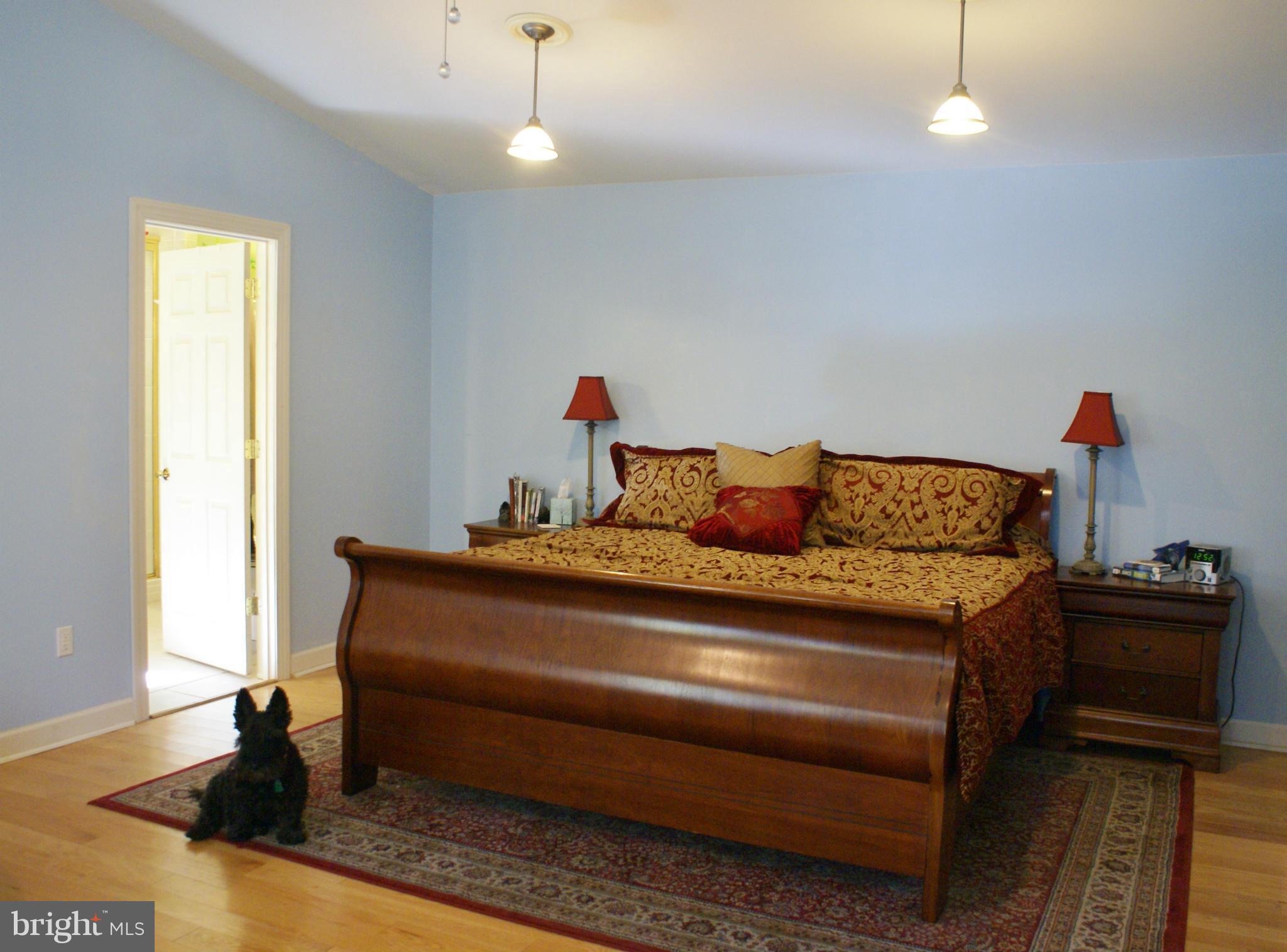 HALL'S HILLS - Residential