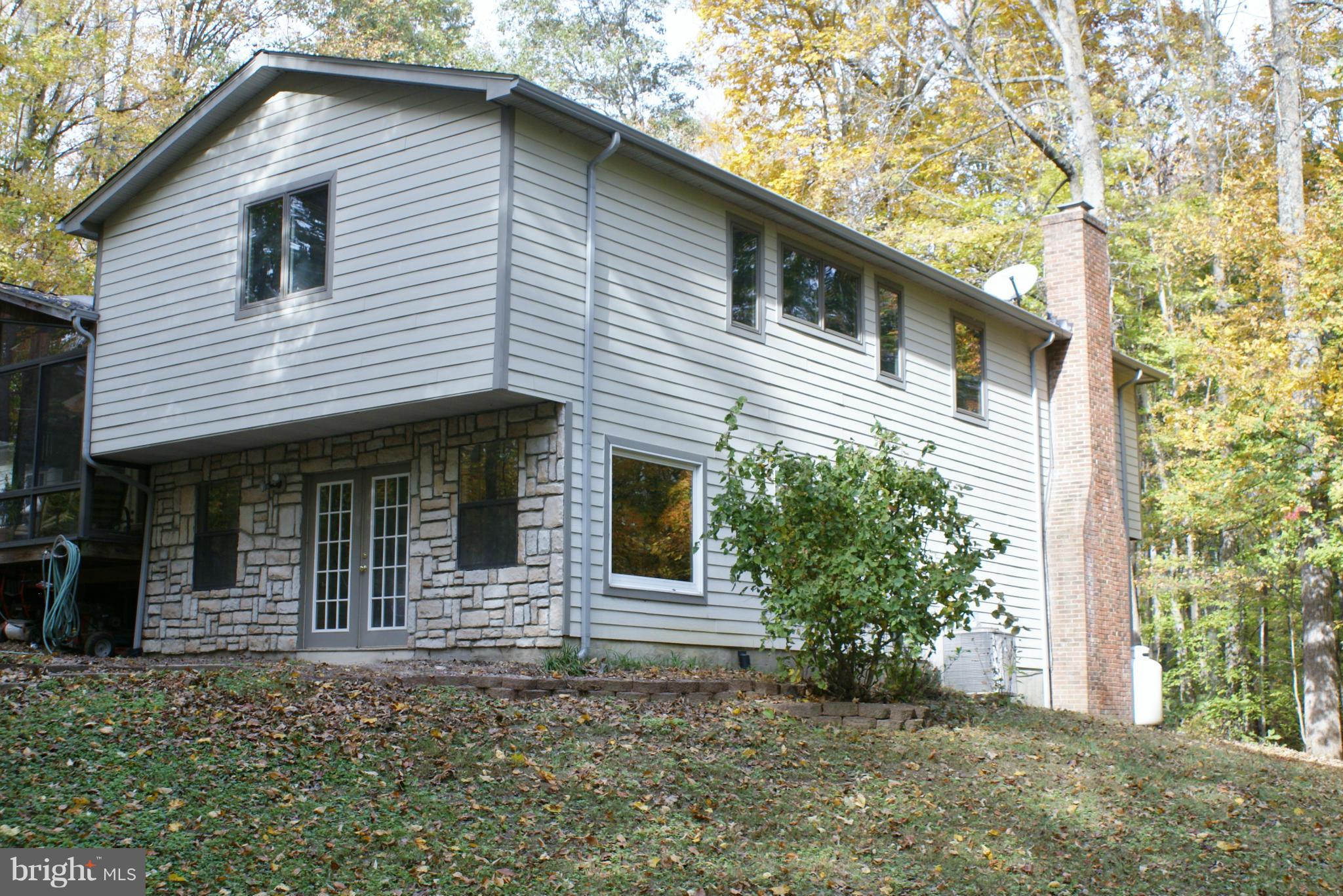 HALL'S HILLS - Residential