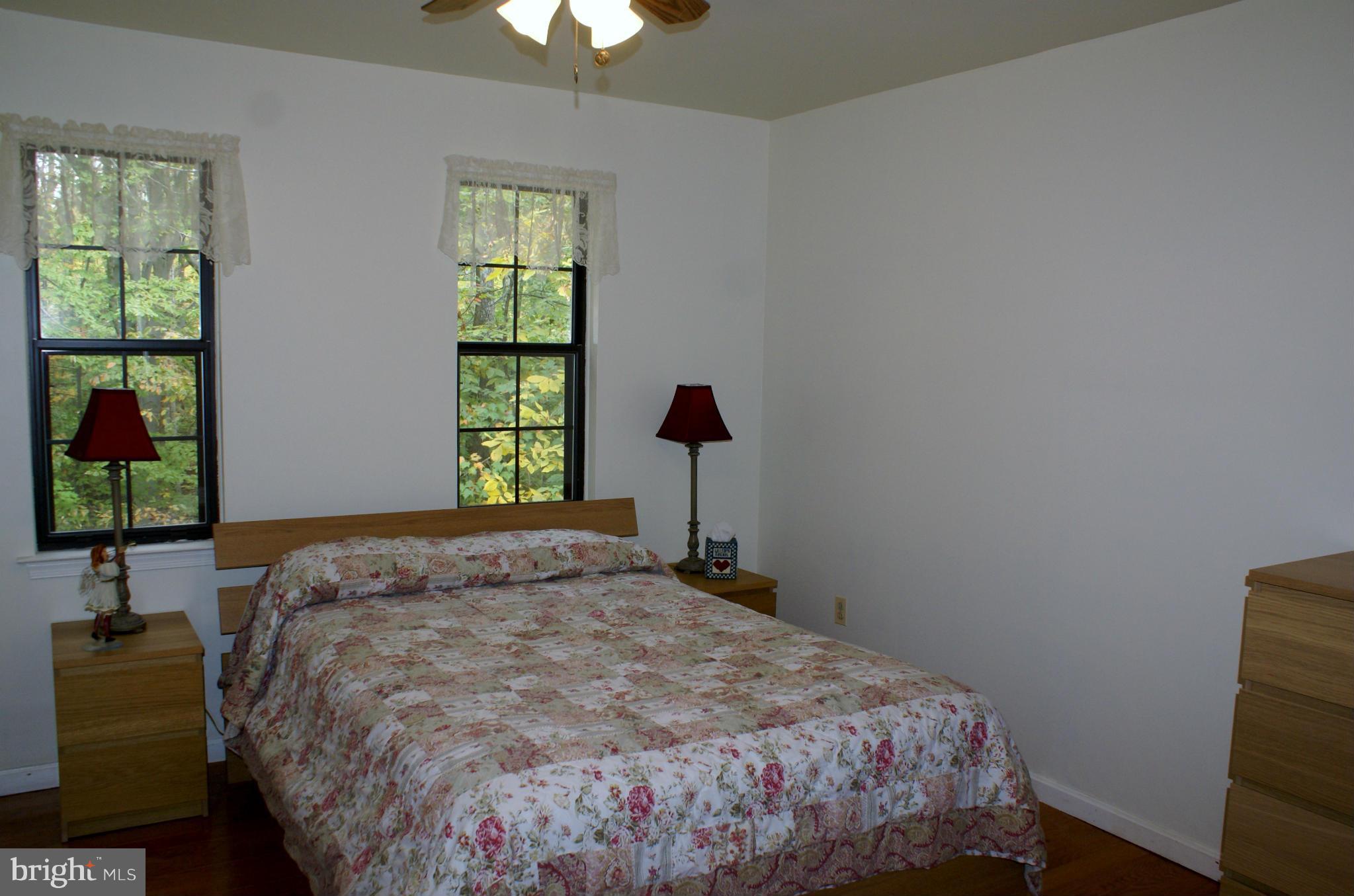 HALL'S HILLS - Residential