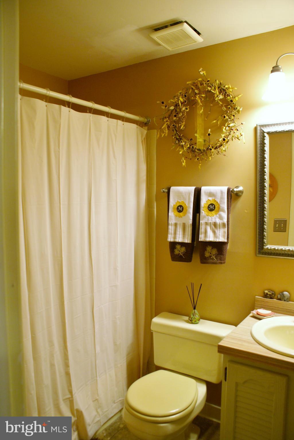 HALL'S HILLS - Residential