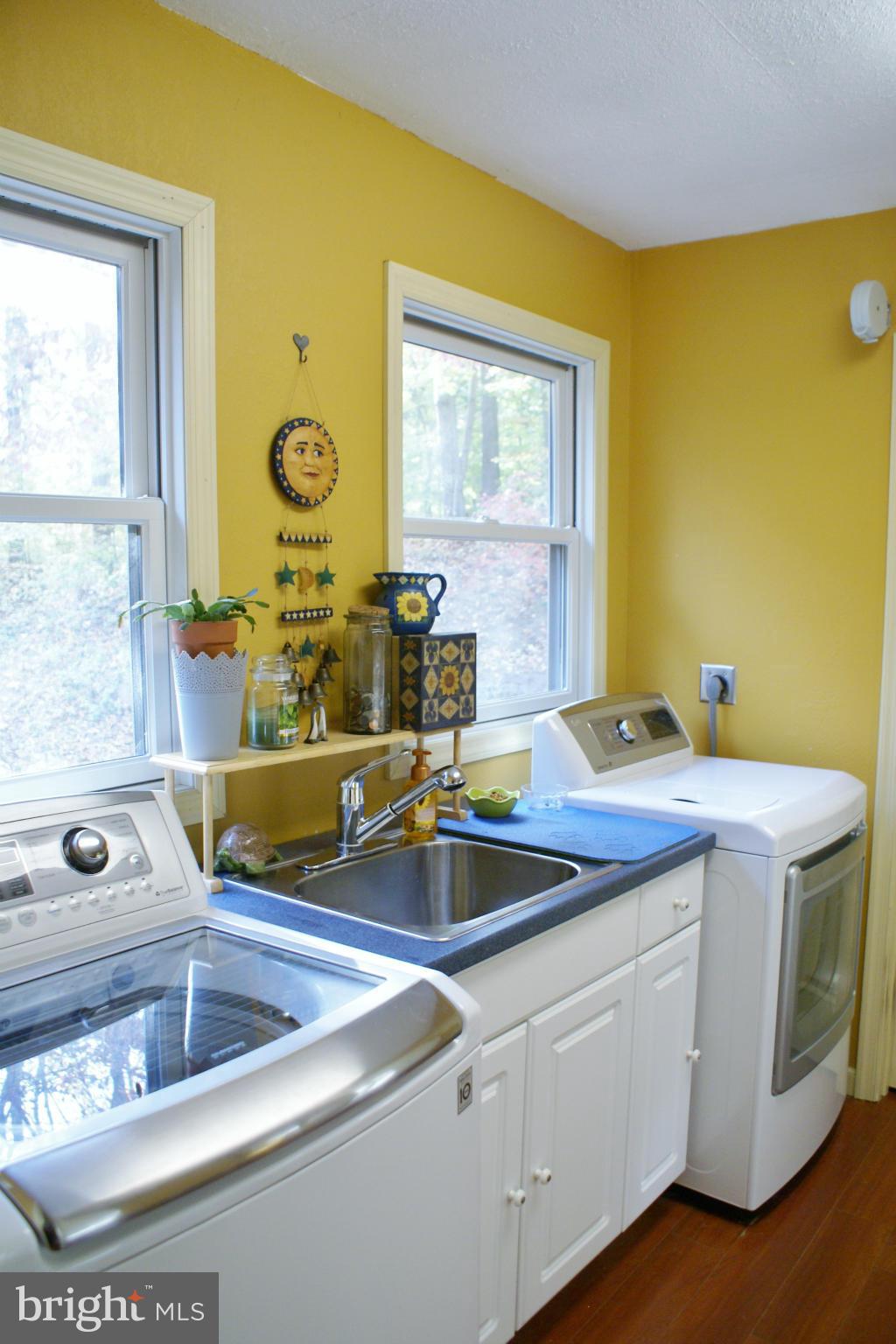 HALL'S HILLS - Residential