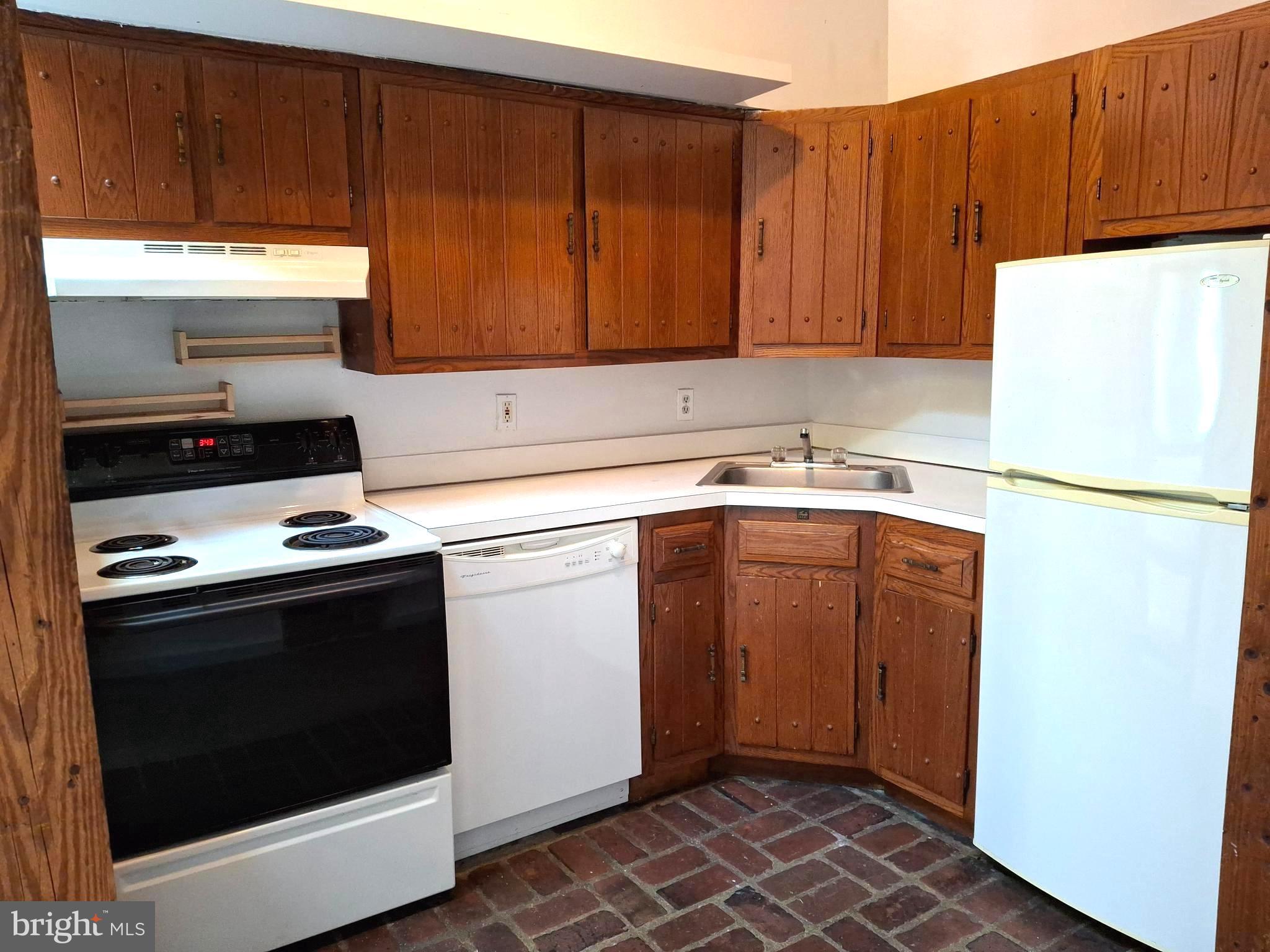 OLD CITY - Residential Lease