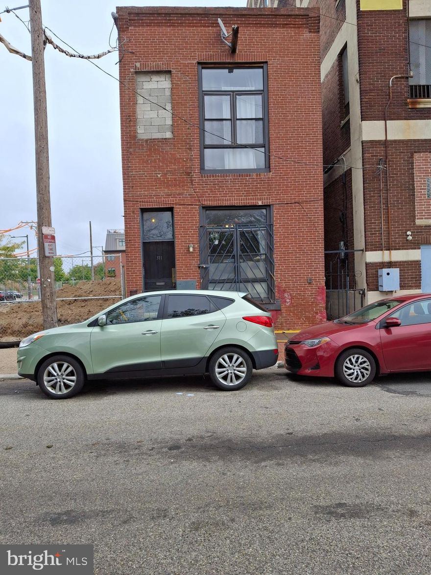 Available now. 2nd Fl rear unit. Central Air/heat, hi ceiling, closet partition separate living room and sleeping area, carpet. Kitchen with brick floor, dishwasher, refrigerator, electric range/oven, garbage disposal. Washer/dryer in unit. Bathroom with tub, tile floor. There is a decorative stove cast iron fireplace, not to be used. Water is included. Tenant pays electricity, renter insurance. Wifi/Internet/cable TV (optional). Requires first month rent, last month rent and one month security deposit upfront due at lease signing. $40 for credit & background check per person. Convenient to I95 & 76 highways, Ben Franklin Bridge, historical sites, Penn's Landing, Chinatown, Jefferson Train Station., TU Podiatry School nearby. On Street parking. There are no parking meters on Randolph St and Wood St (between 5th St & 6th St). Cat Ok with one time non refundable pet fee. NO sublet, None Smoking Building.