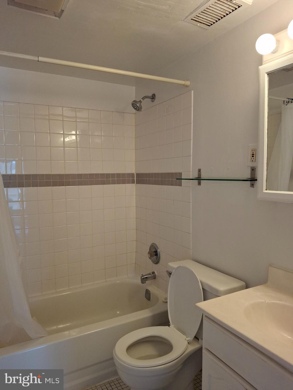 OLD CITY - Residential Lease