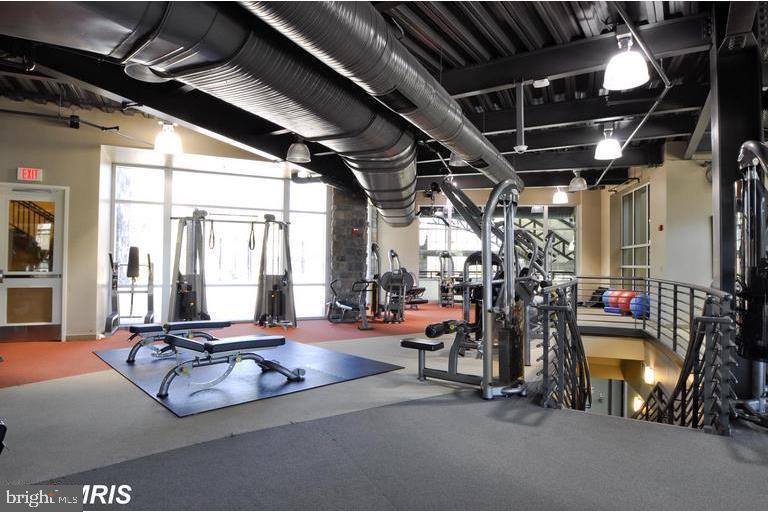 POTOMAC CLUB - Residential