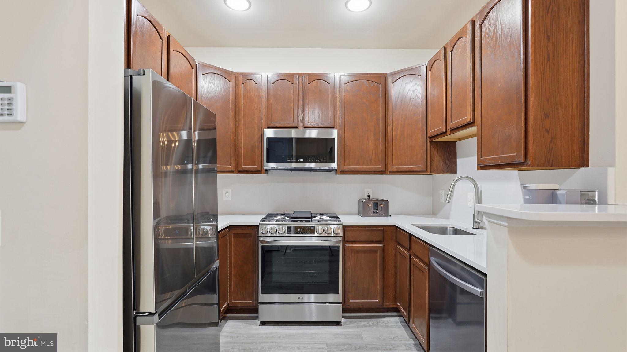 POTOMAC CLUB - Residential