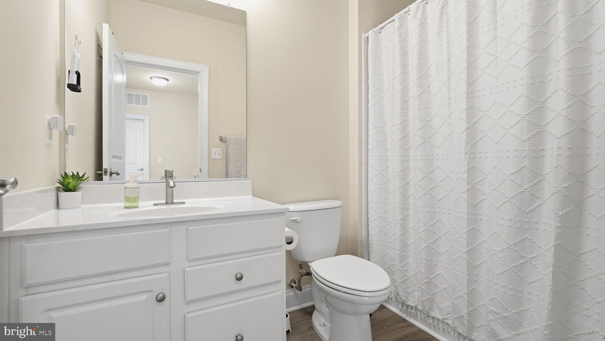 POTOMAC CLUB - Residential