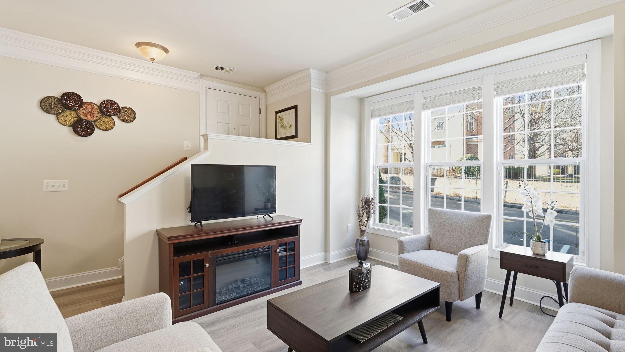 POTOMAC CLUB - Residential