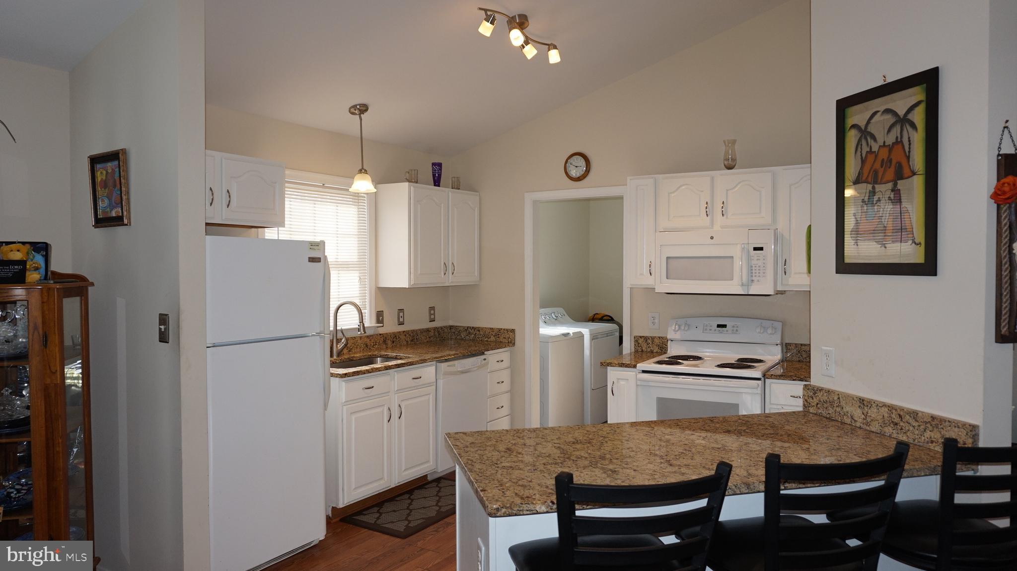 LAKE WILDERNESS - Residential