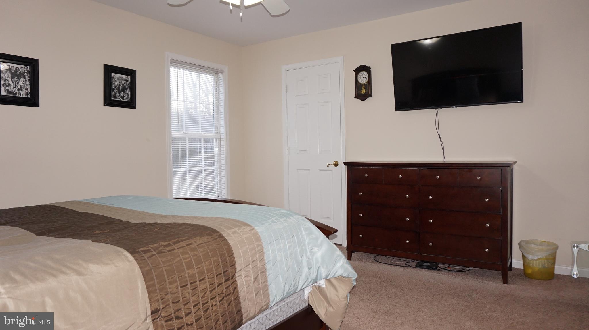 LAKE WILDERNESS - Residential