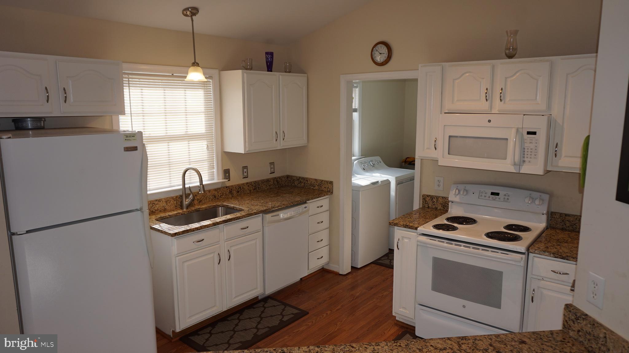 LAKE WILDERNESS - Residential