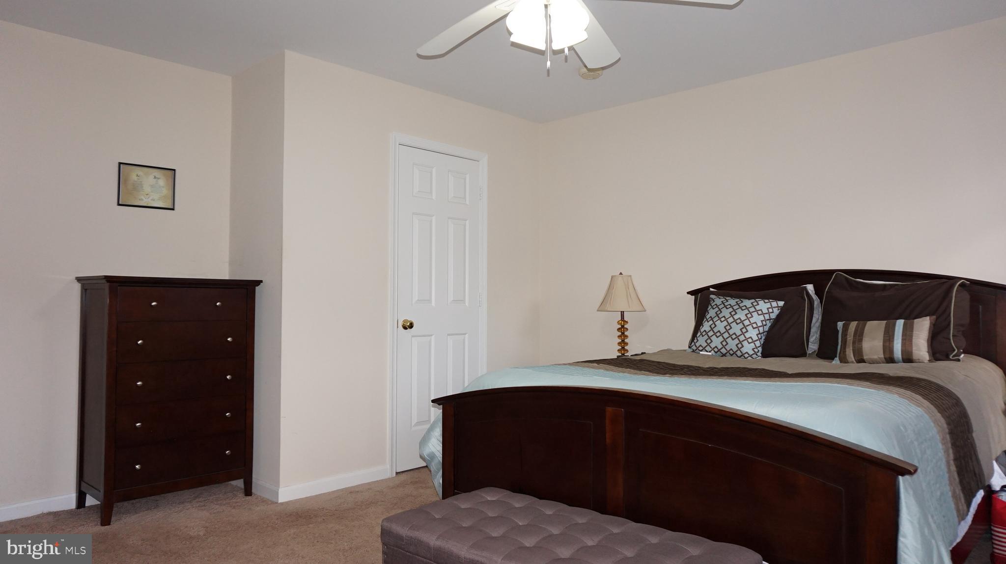 LAKE WILDERNESS - Residential