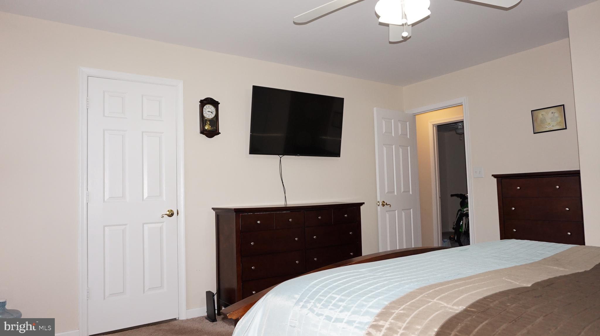 LAKE WILDERNESS - Residential