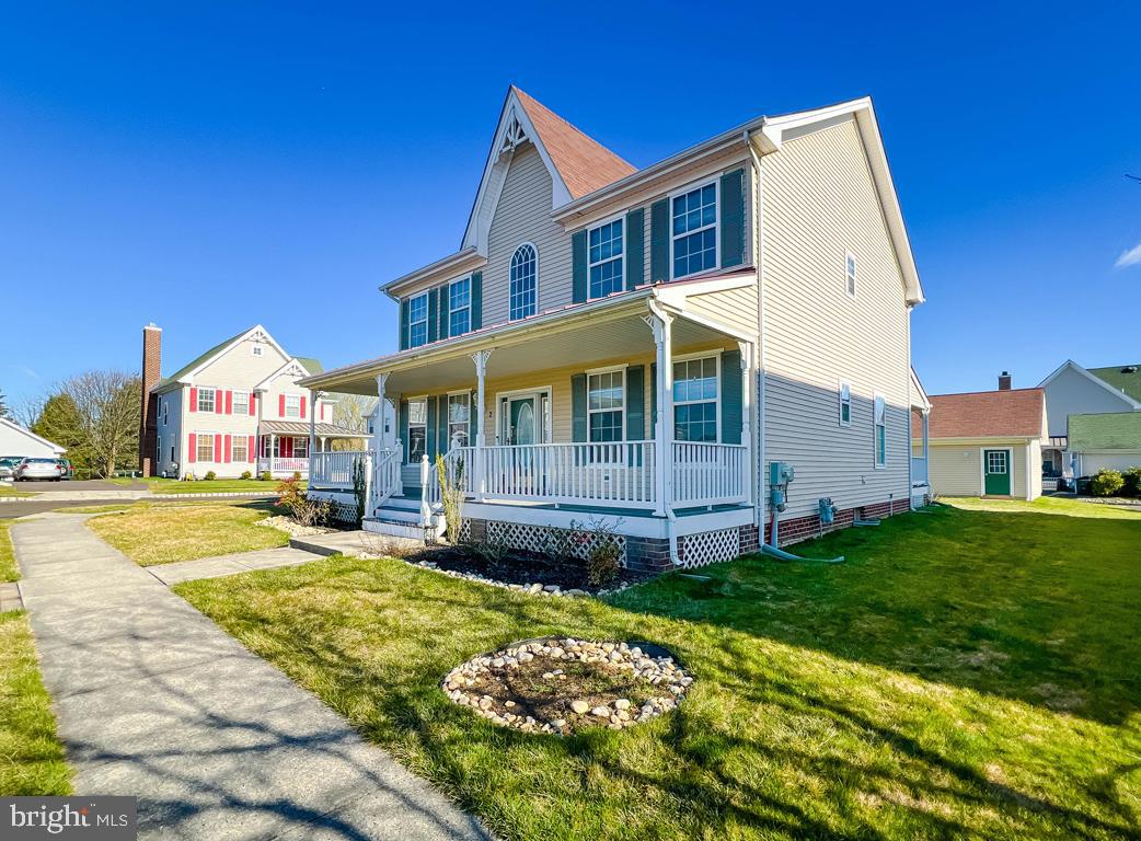 IVYLAND VILLAGE - Residential