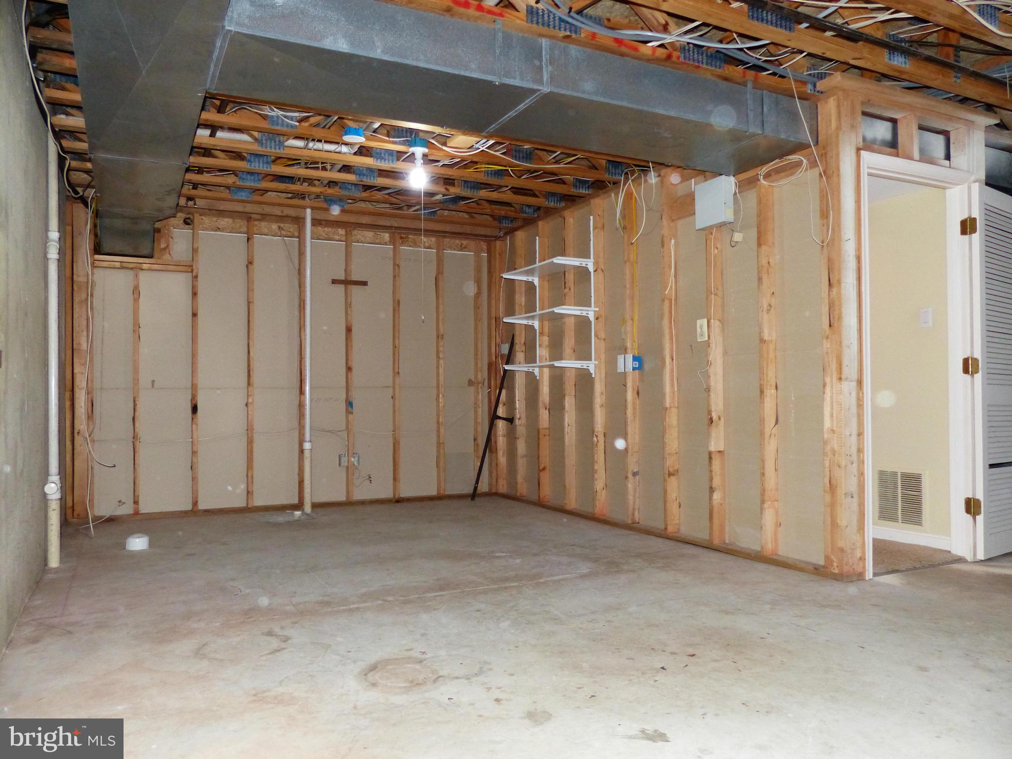 FAIR LAKES - Residential Lease