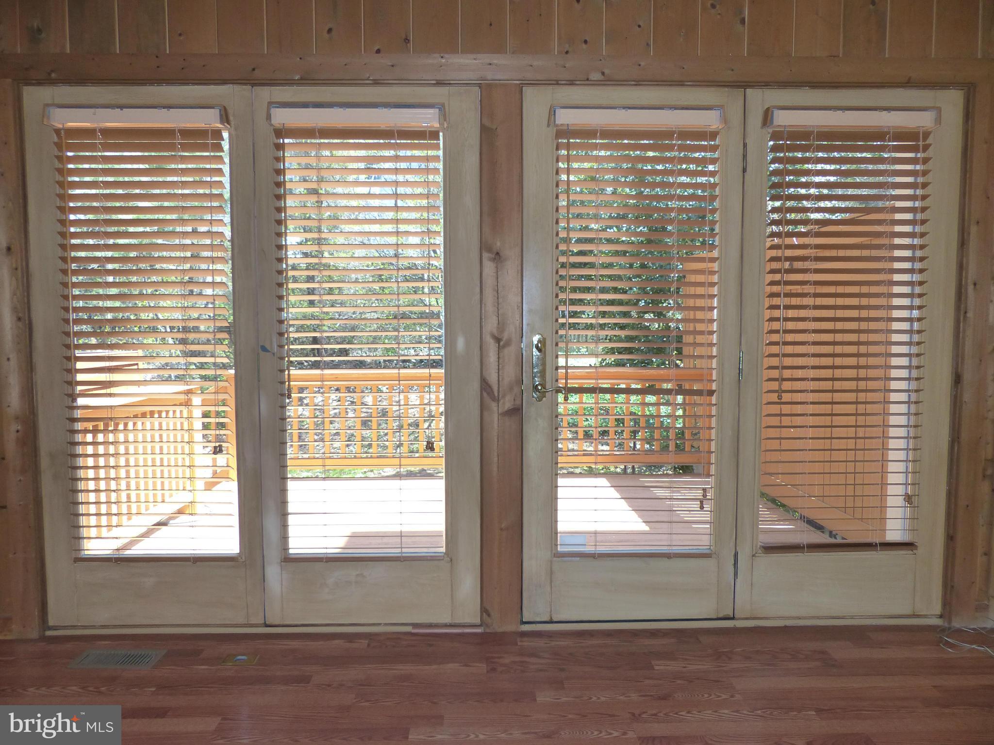 FAIR LAKES - Residential Lease